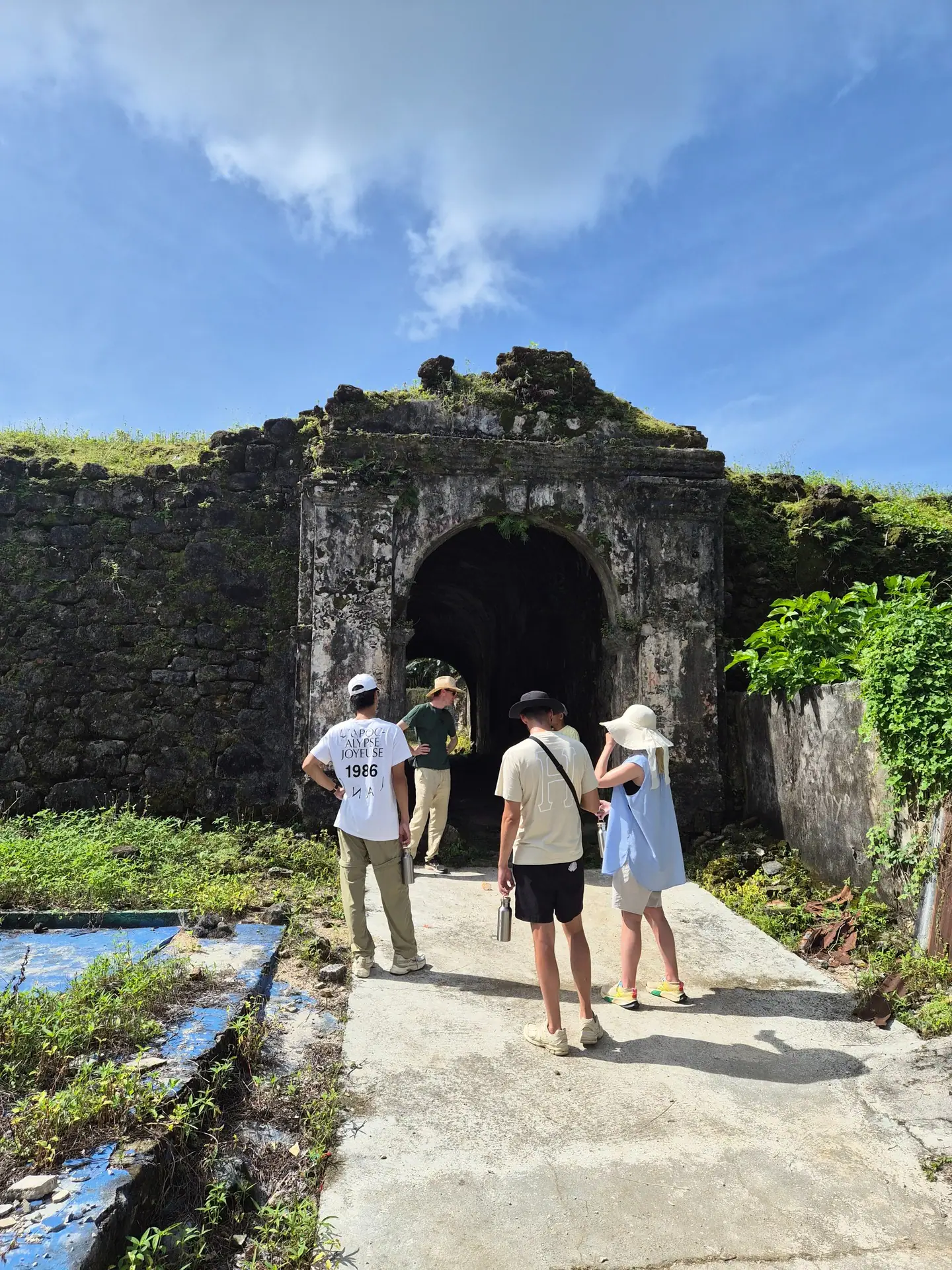 Explore Museum in Pulau Ai | The Yacht Club Indonesia