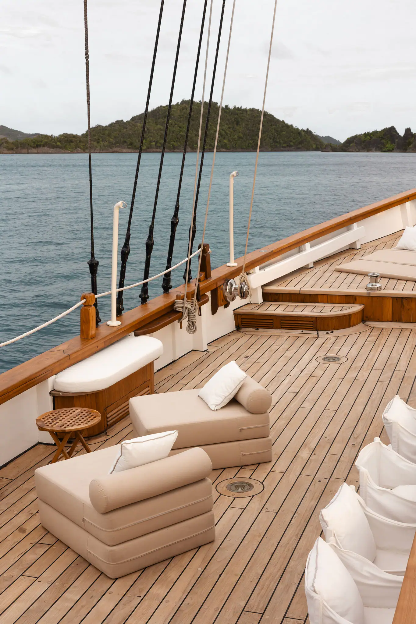 Mutiara Laut Relax Area | The Yacht Club Indonesia