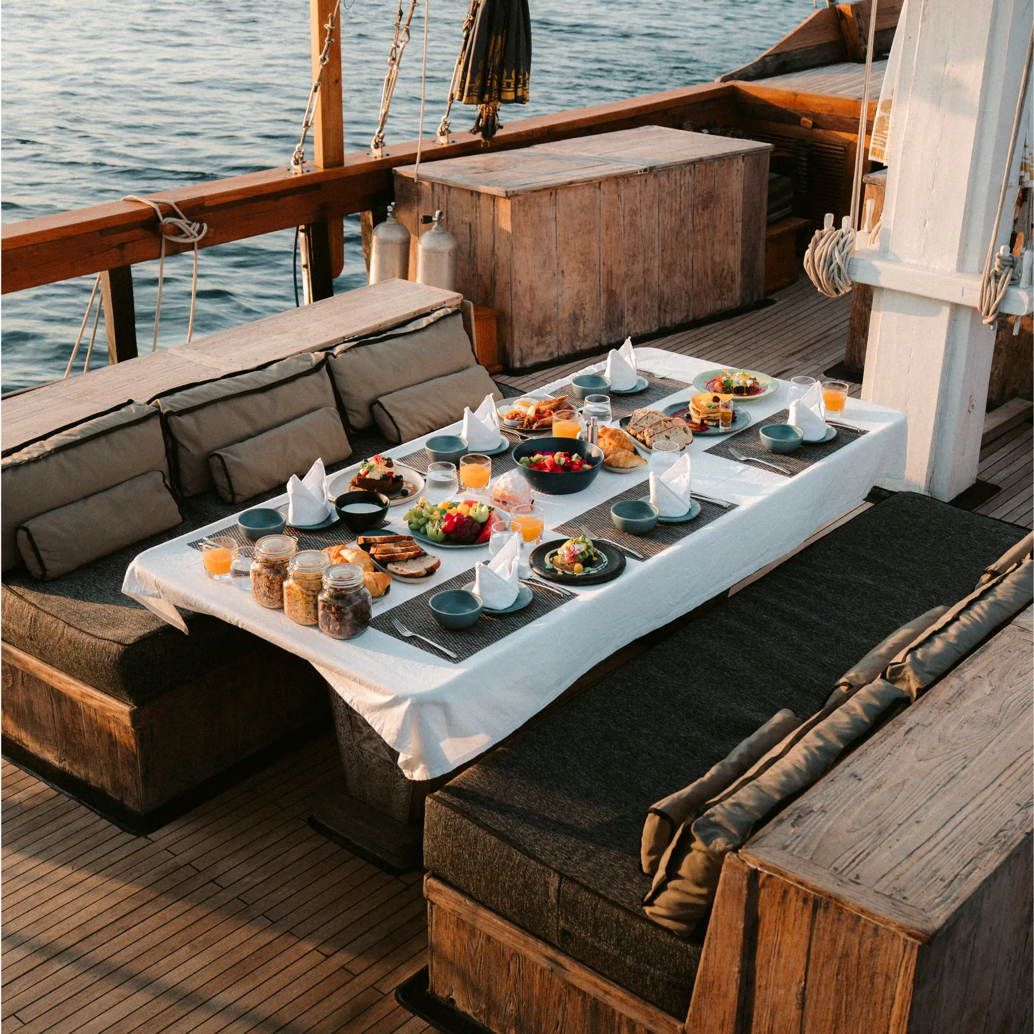 The Oracle Food | The Yacht Club Indonesia