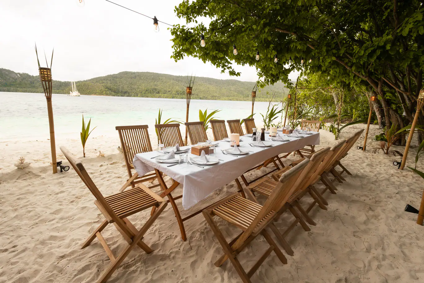 Mutiara Private Beach Dining | The Yacht Club Indonesia