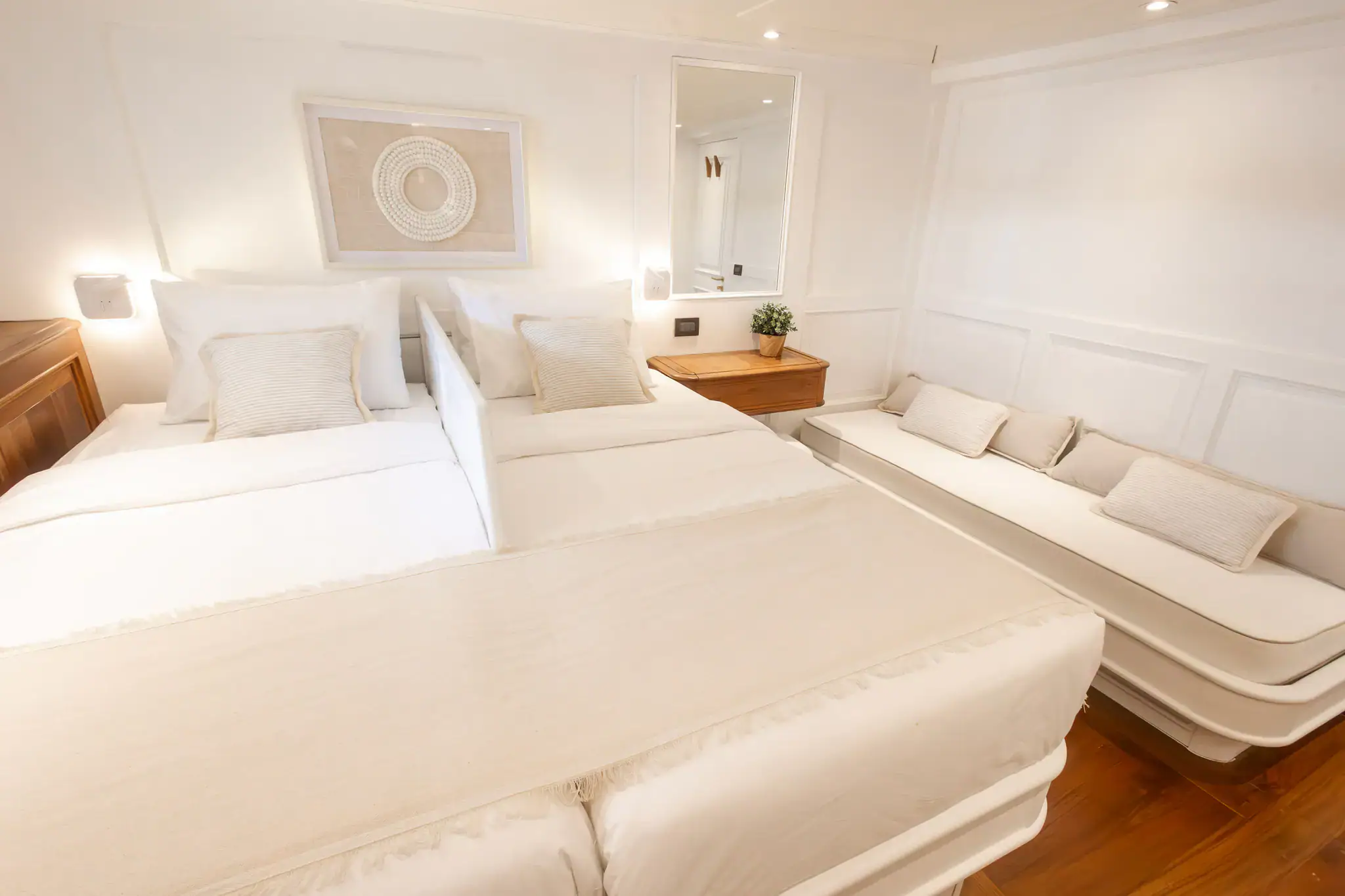 Mutiara Laut Cabin | The Yacht Club Indonesia