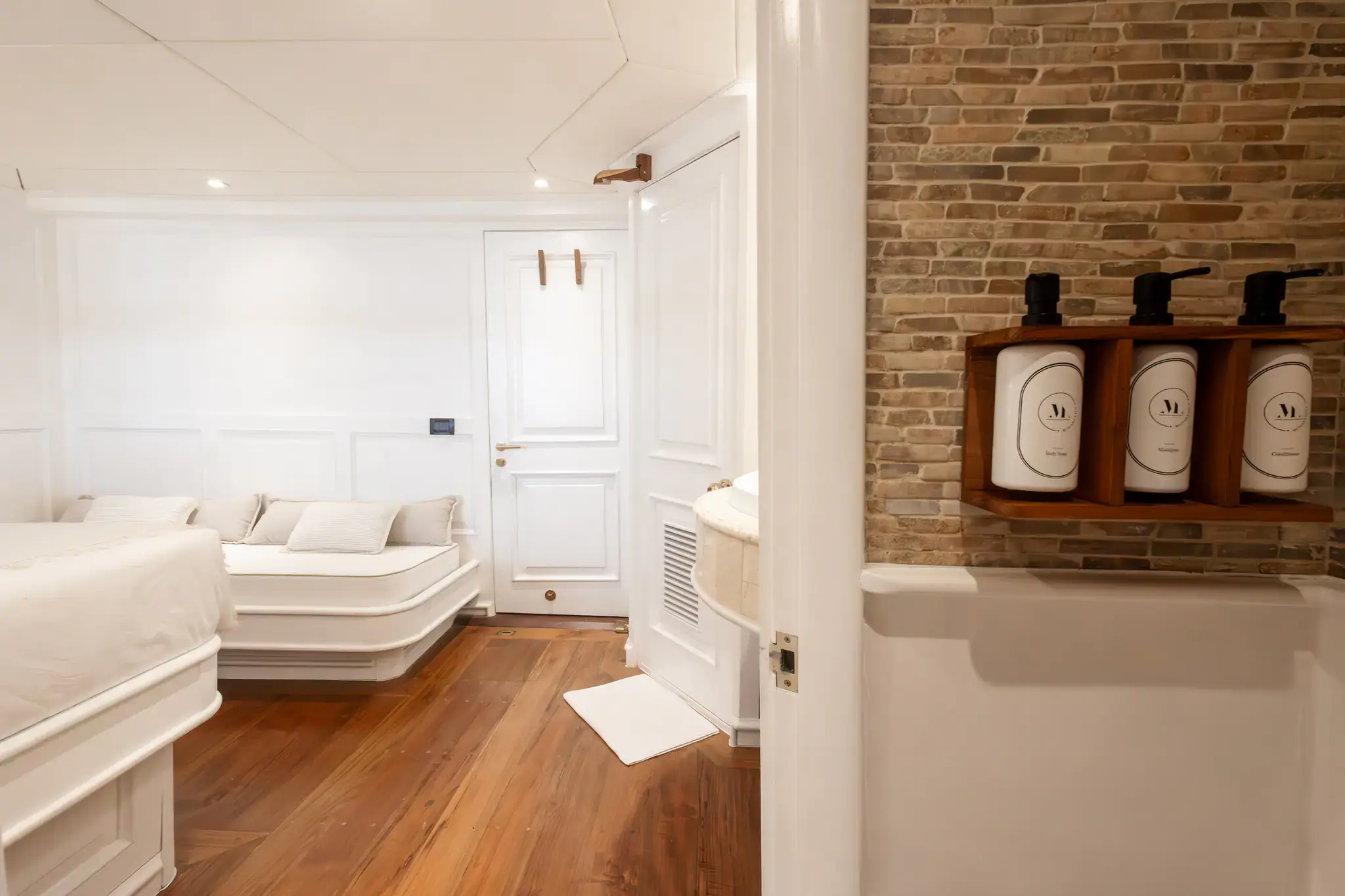 Mutiara Laut Cabin | The Yacht Club Indonesia