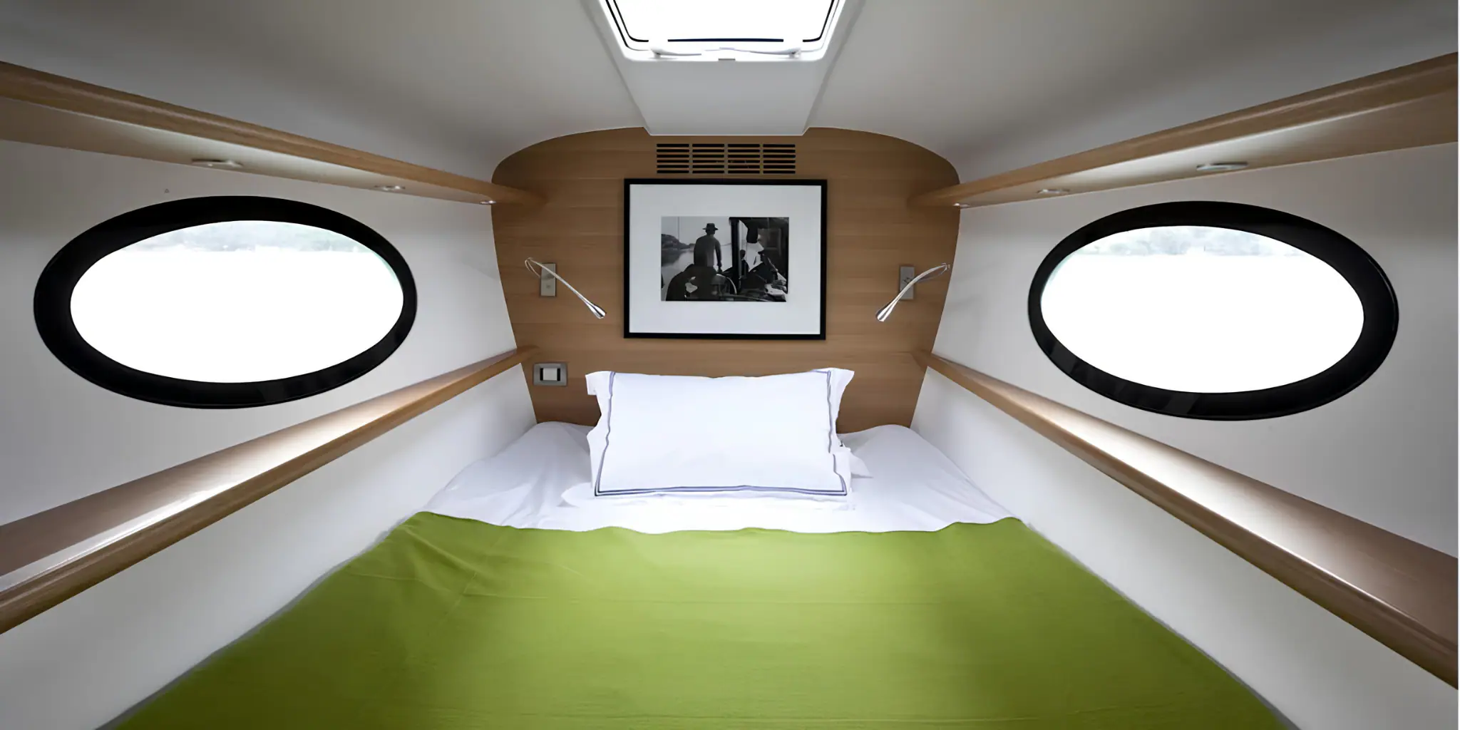 Adastra Trimaran Yacht Guest Cabin 1