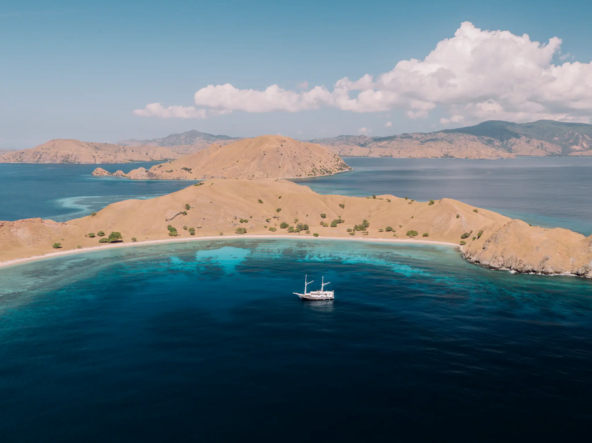 Aliikai Voyage Sailing to Labuan Bajo | The Yacht Club Indonesia