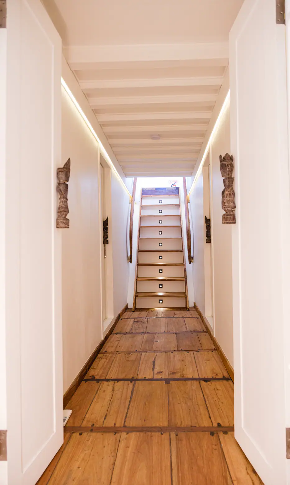 Aliikai Combining Modern Design on Traditional Phinisi | The Yacht Club Indonesia