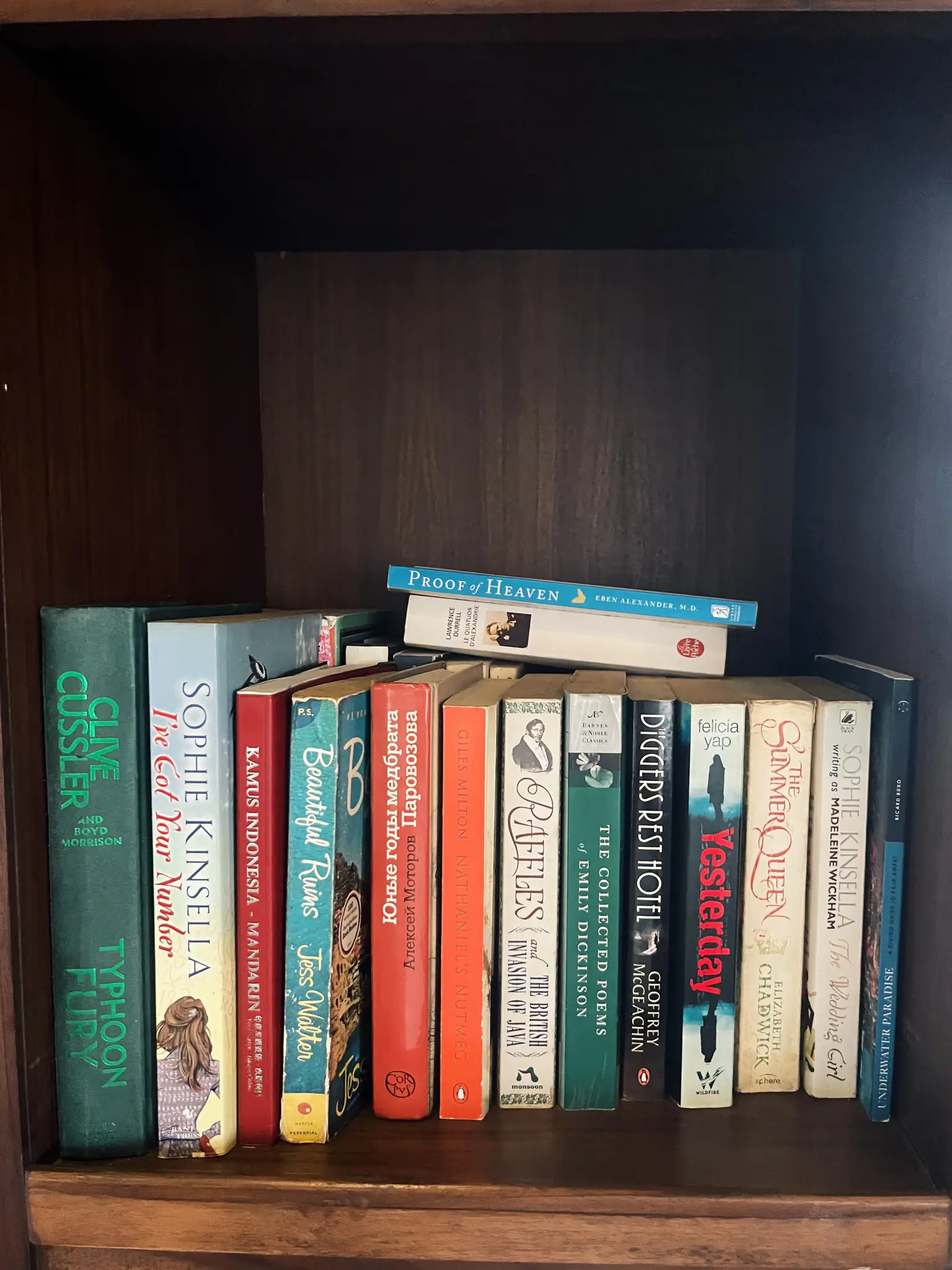 Alila Purnama Library | The Yacht Club Indonesia