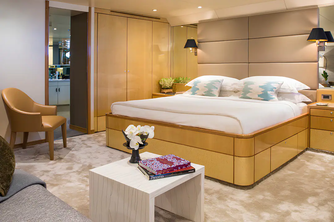 Aqua Blu Luxury Expedition Yacht 101 - Cat1