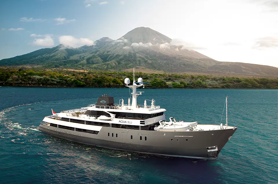 Aqua Blu Luxury Expedition Yacht Vessel 04