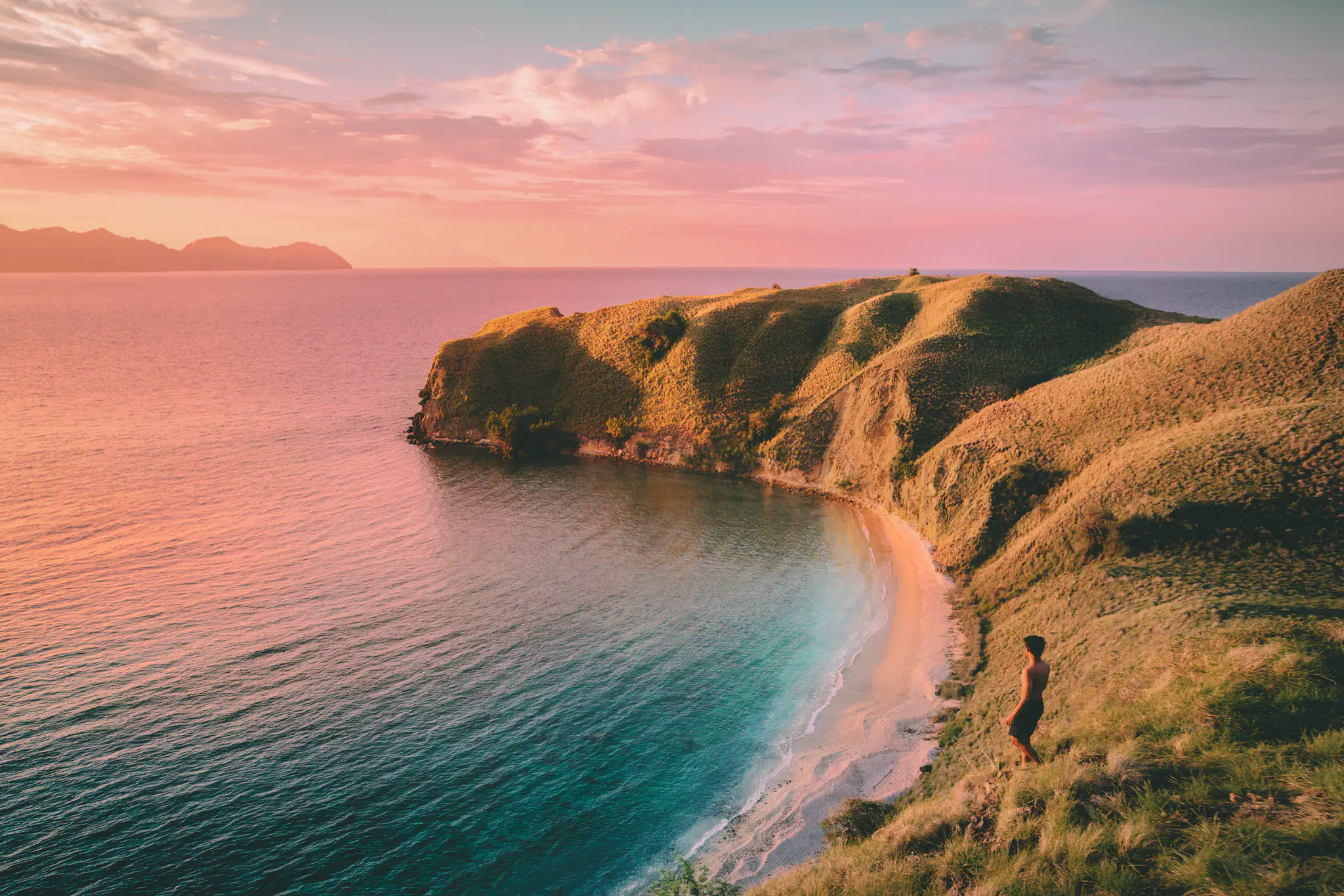 How Komodo Island Look Like | The Yacht Club Indonesia