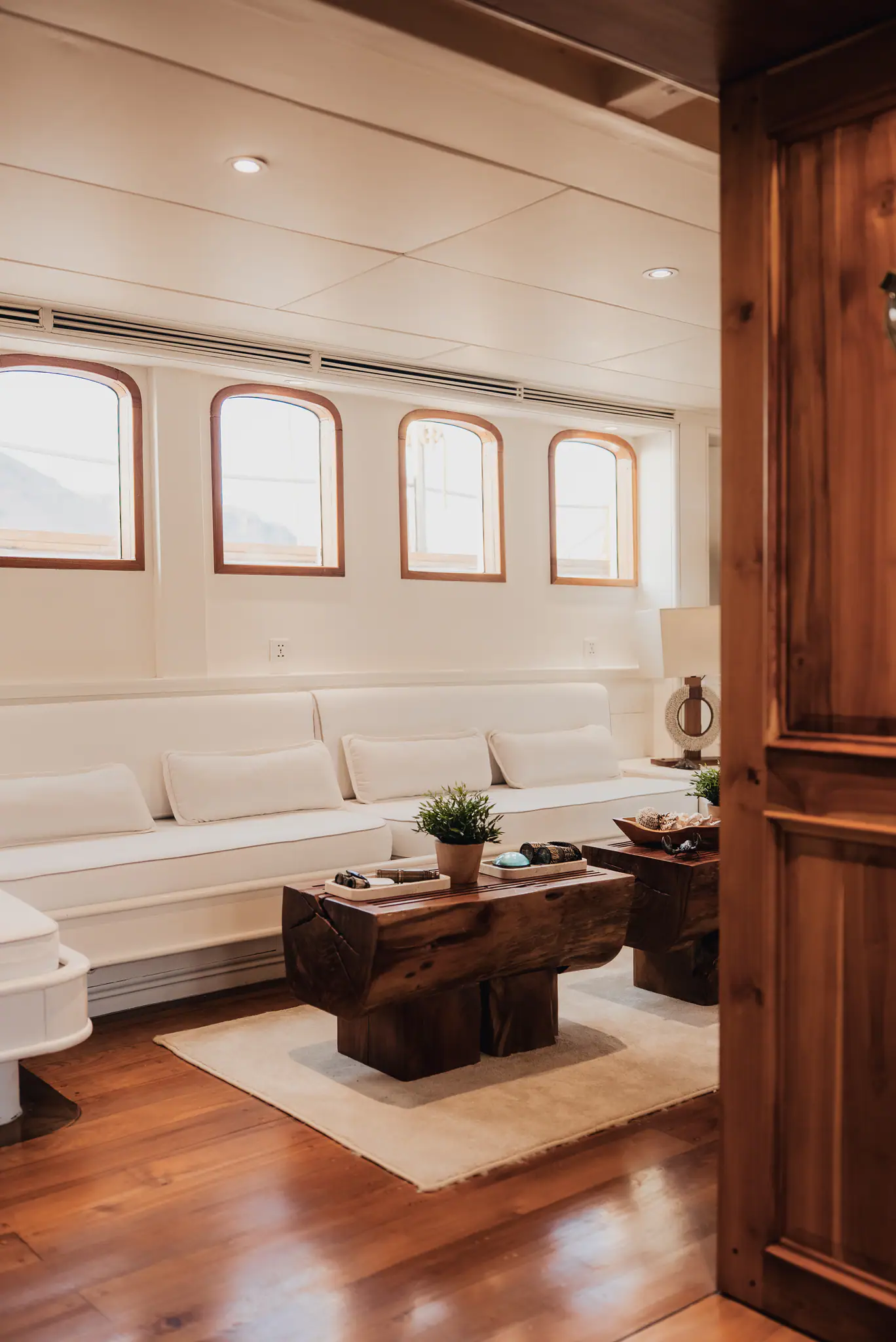 Mutiara Laut Relax Area | The Yacht Club Indonesia