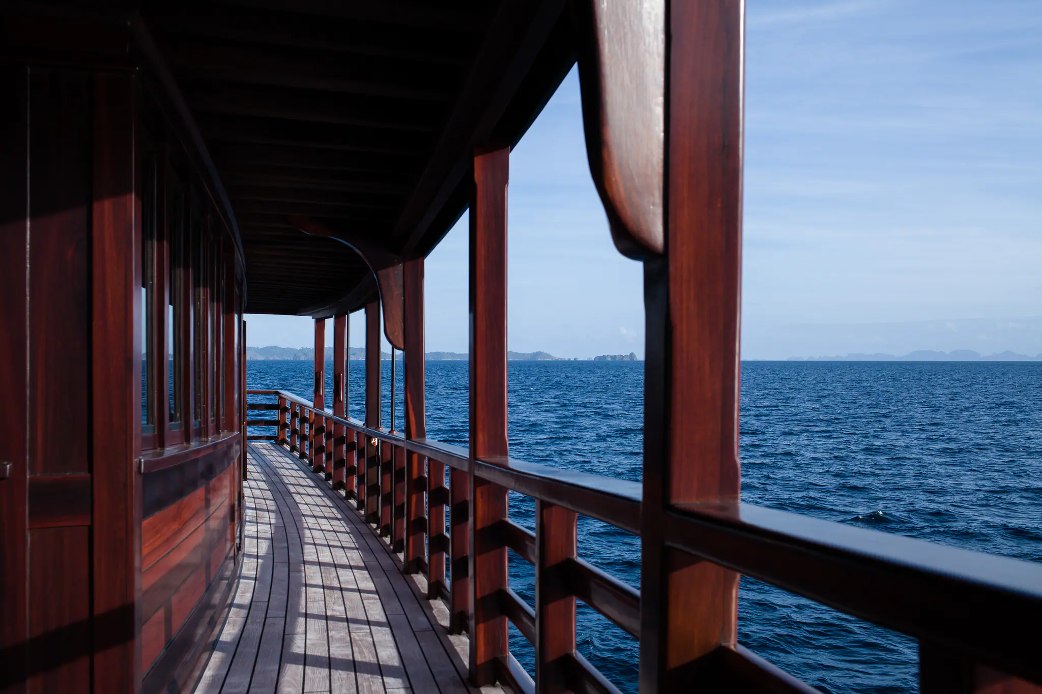 Dunia Baru Elegant Sailing Yacht | Ocean view exterior walkway