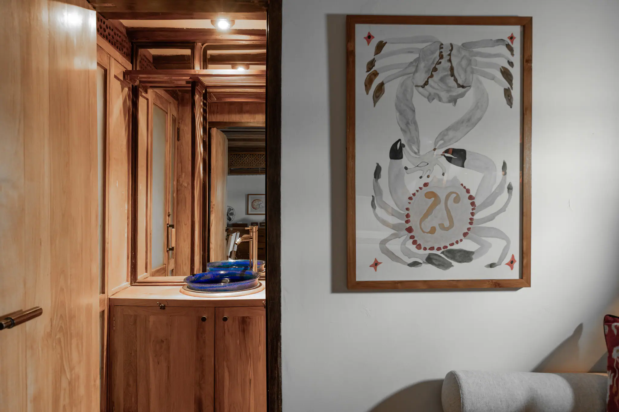 el-aleph-cabin-3-bathroom-entrance