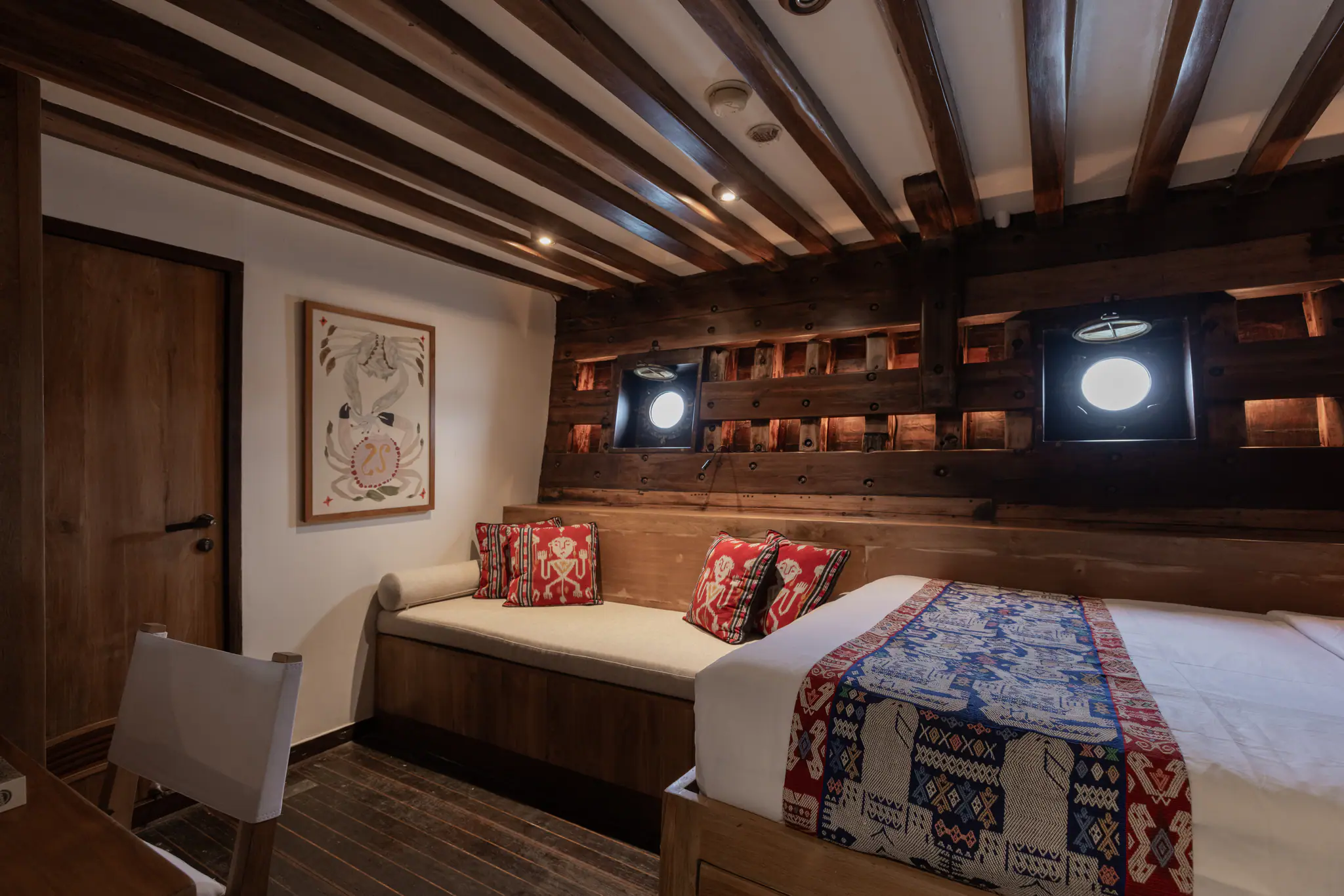 El Aleph Expedition Yacht Guest Cabin