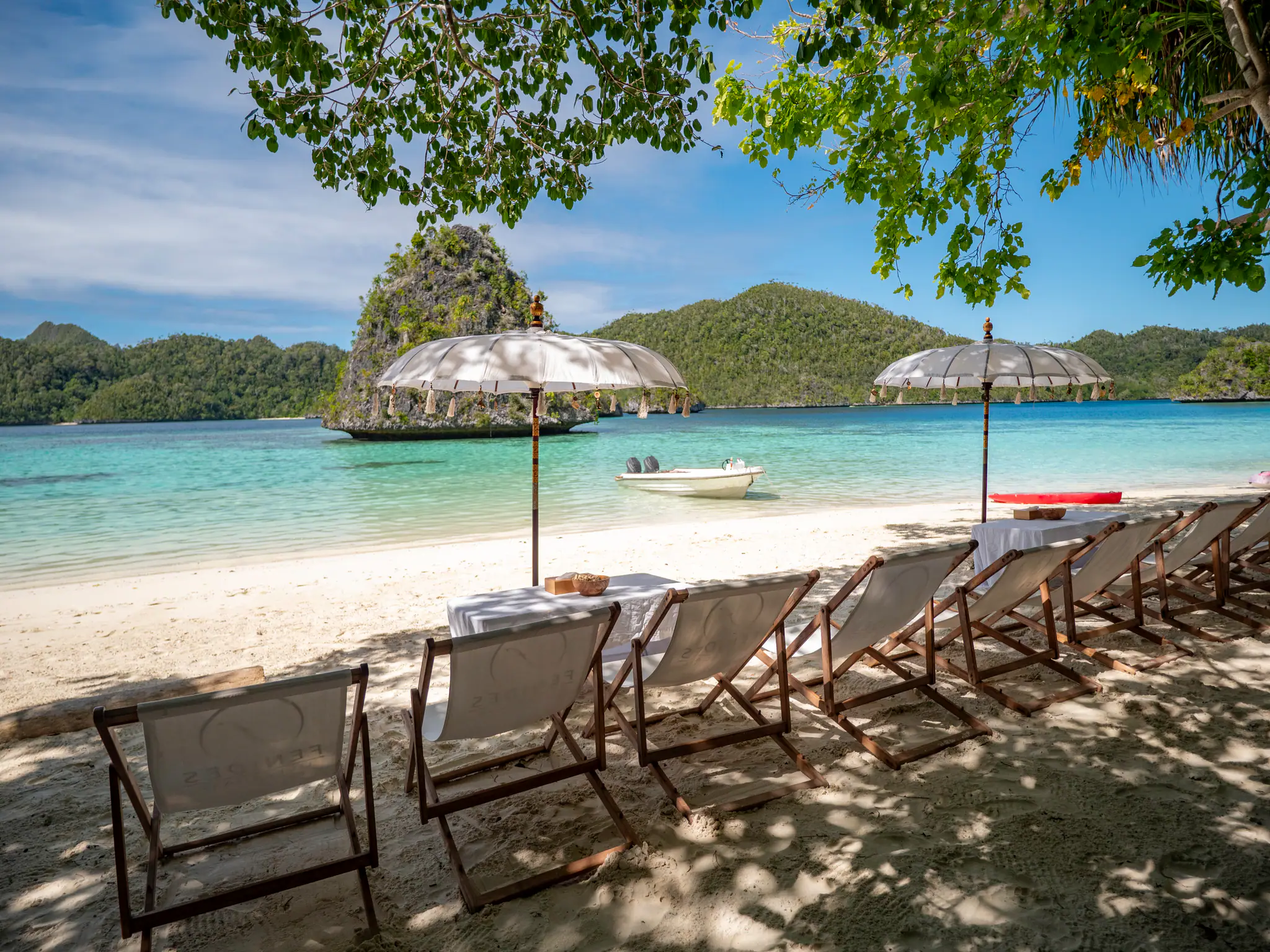 Fenides Adventure Yacht | Private Beach Setup