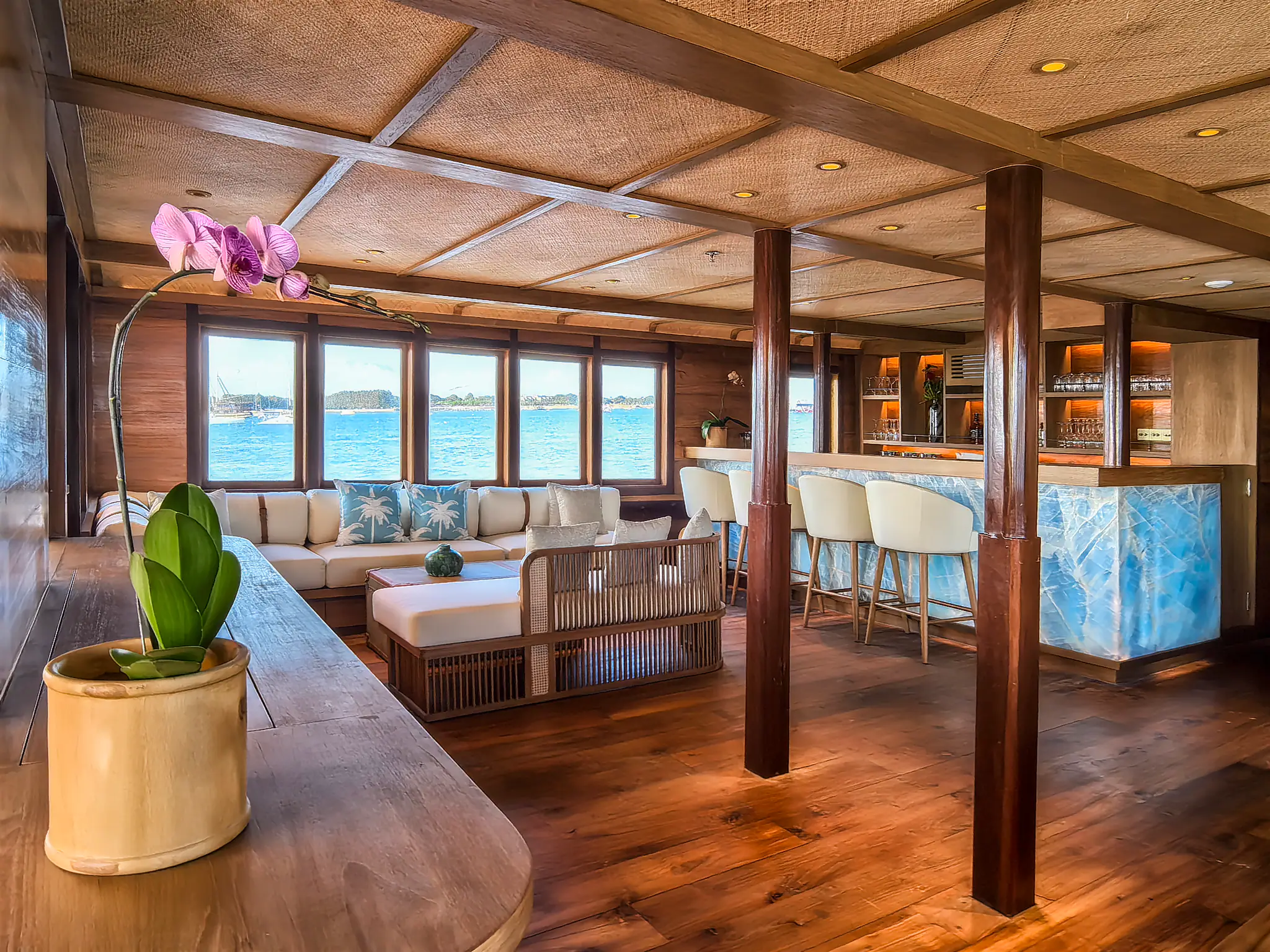 Jeeva Samudera Luxury Yacht Interior