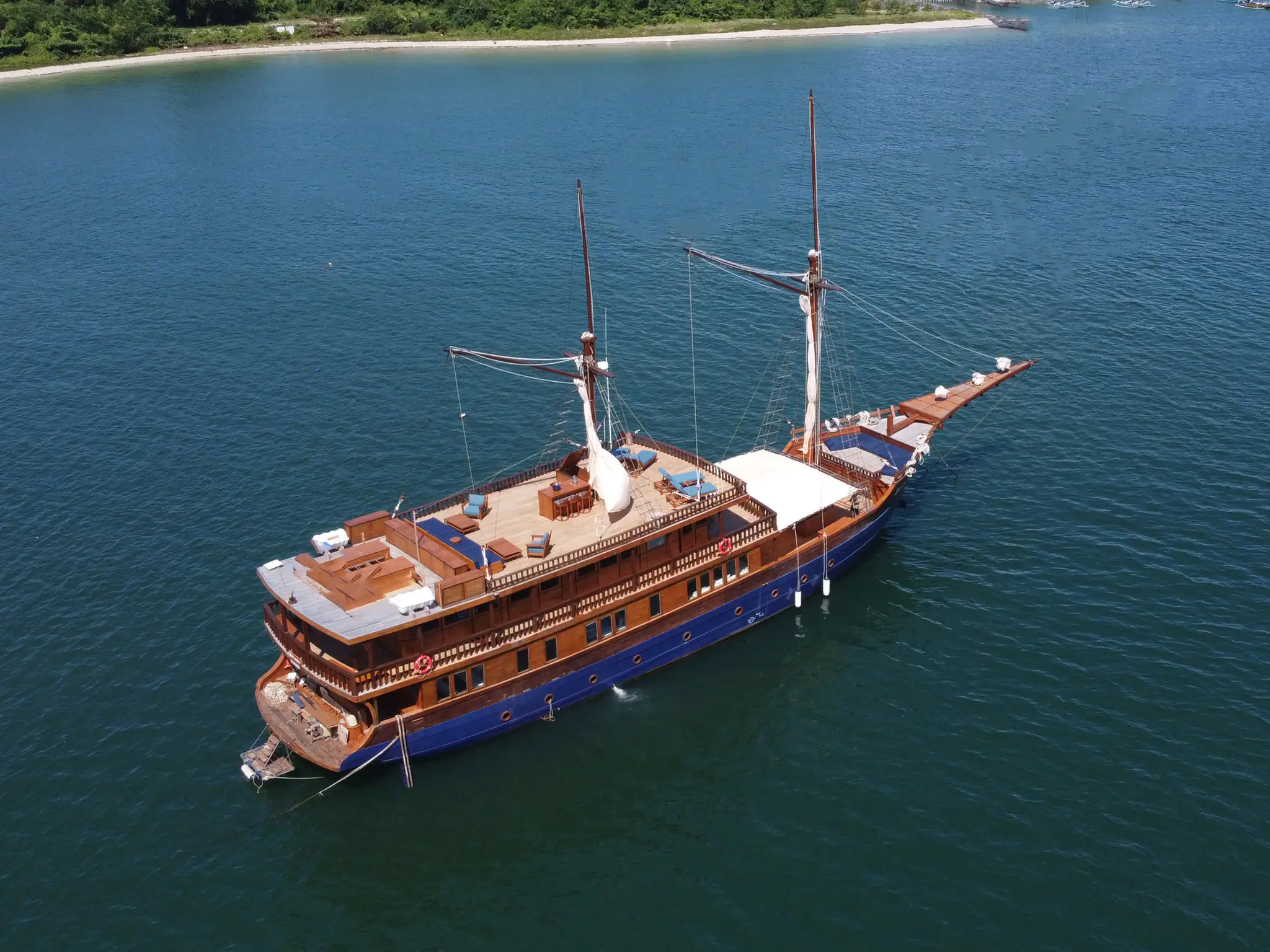 Jeeva Samudera Luxury Yacht Vessel