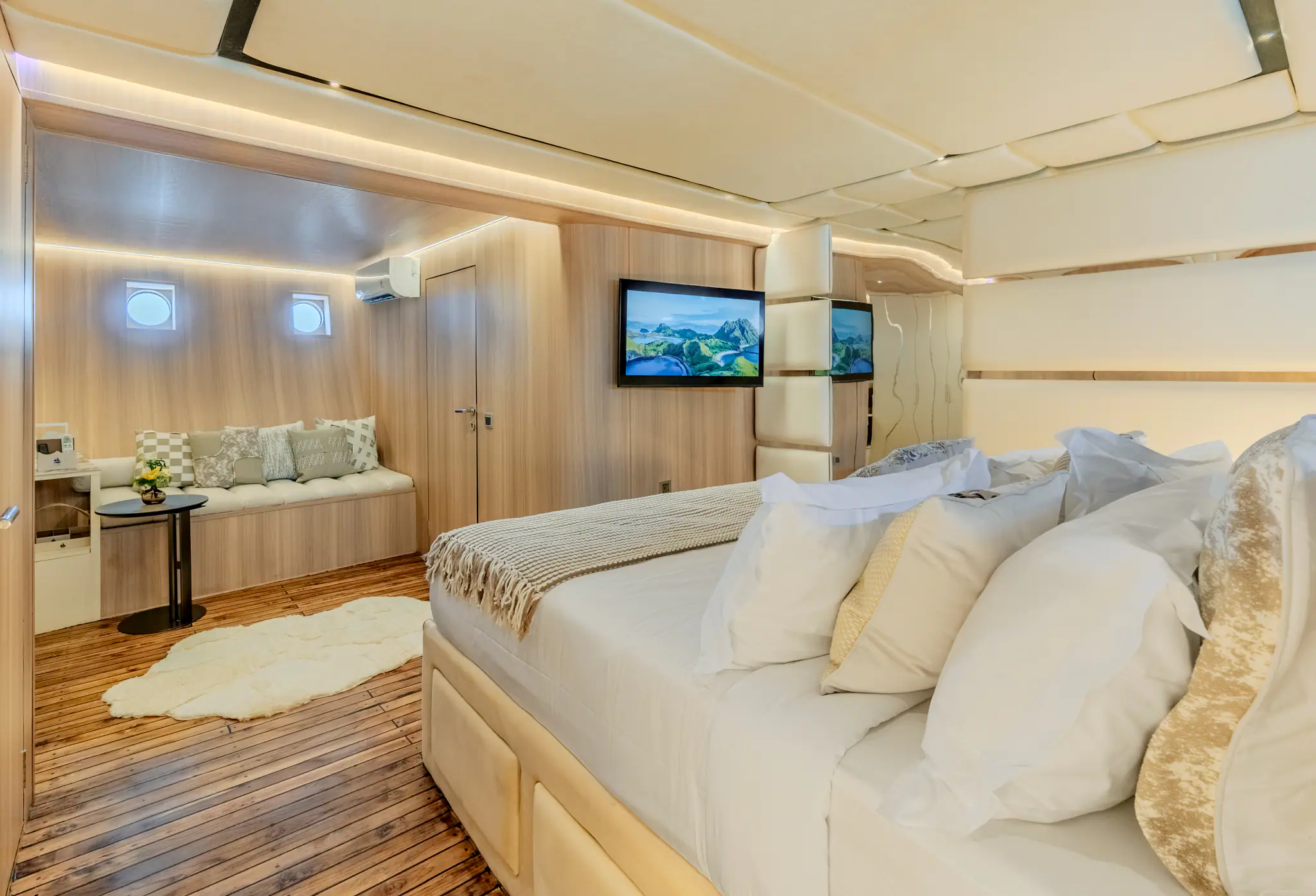 kayra-phinisi-activity-yacht-staterooms-07