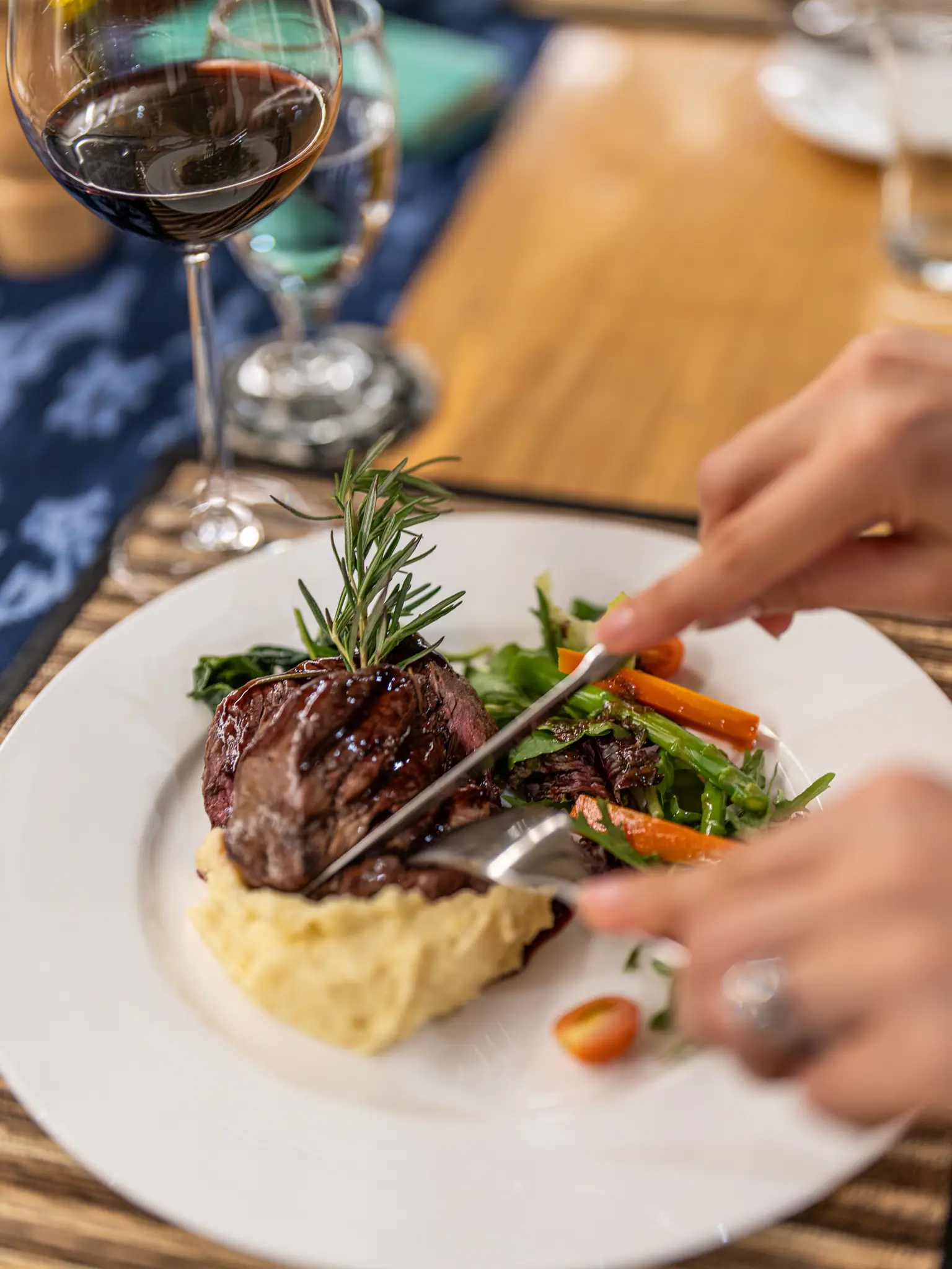 Lamima Phinisi Yacht | Fine dining dish served aboard Lamima