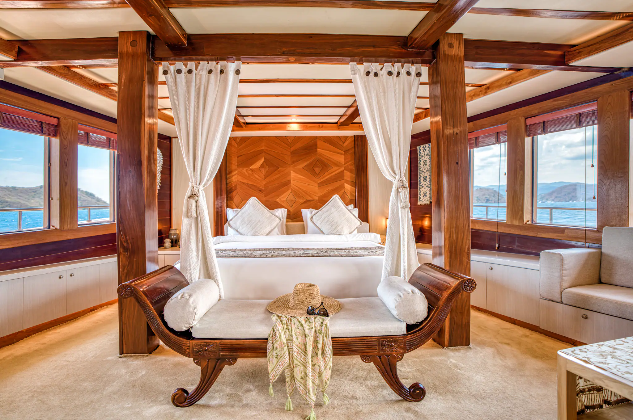 Lamima Ultimate Yacht_Master Cabin 1