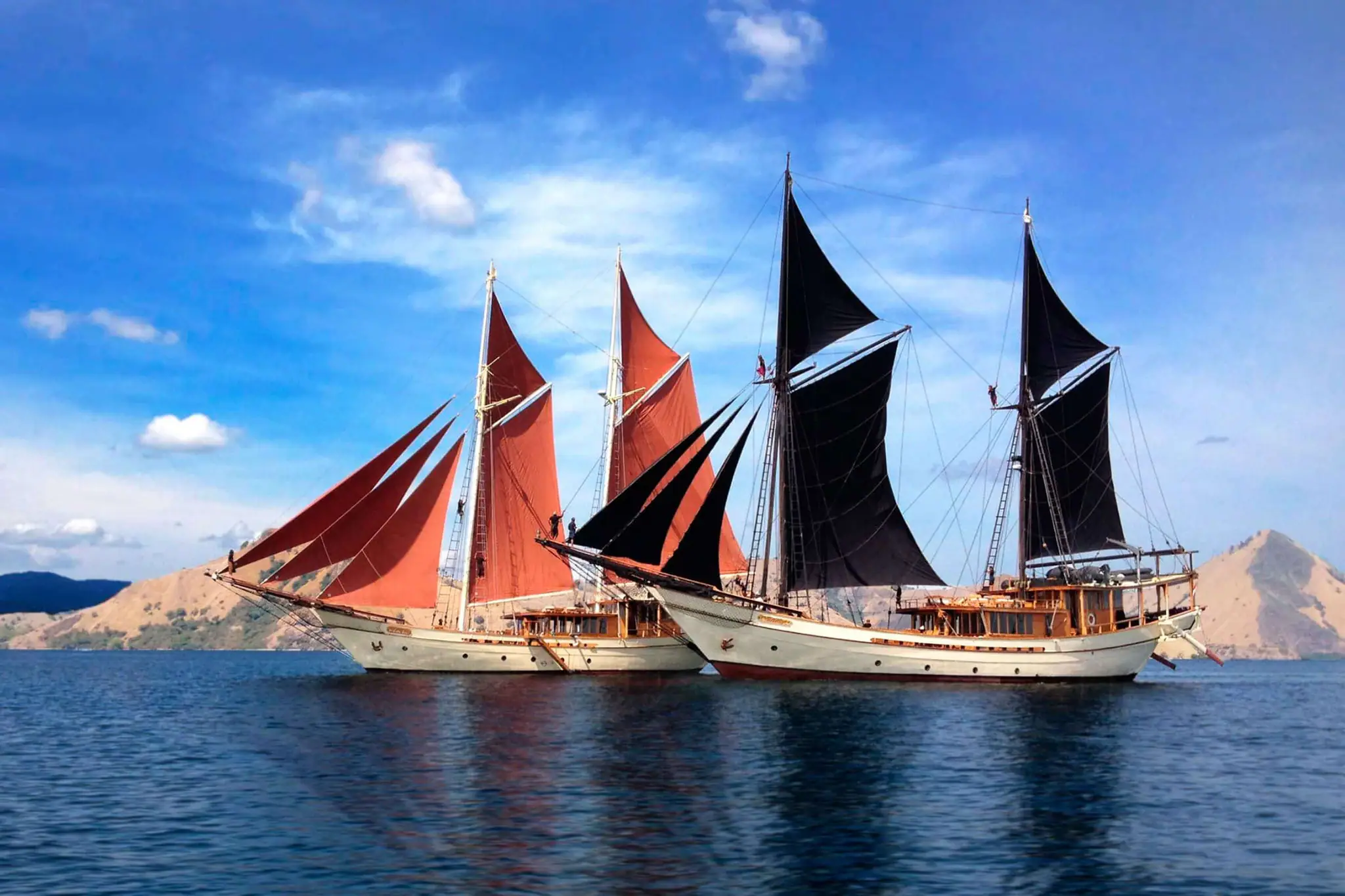 Tandem Yacht Charter in Indonesia | Silolona & Si Datu Bua