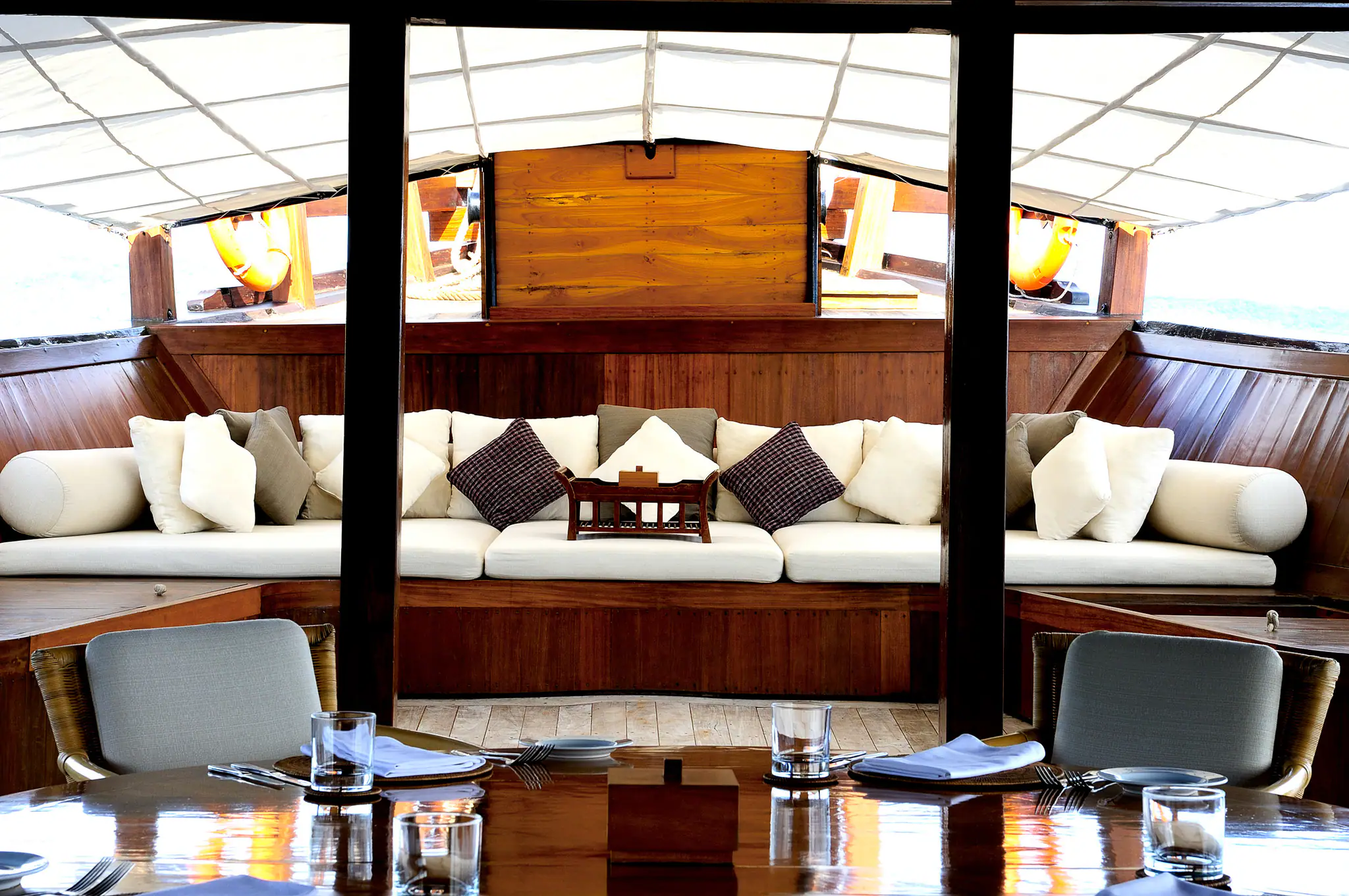 Mahodaya Classic Sailing Yacht | Indoor Lounge and Dining Area