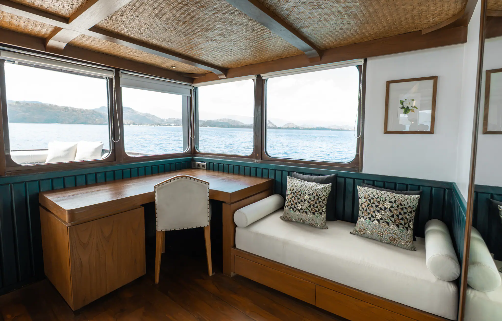 master-suite-sofa