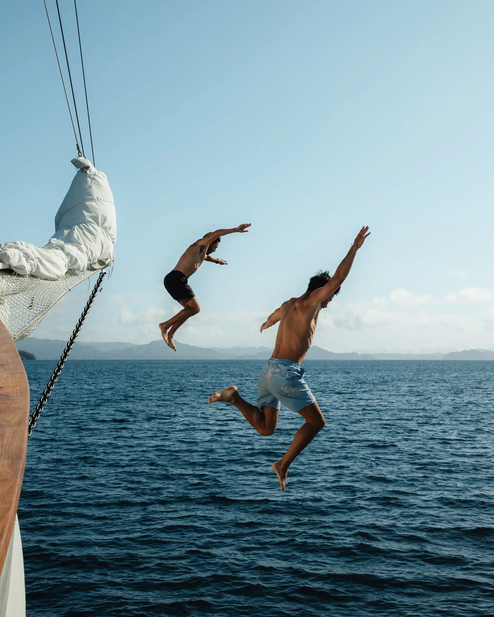 Liveaboard for ambitious travel | The Yacht Club Indonesia