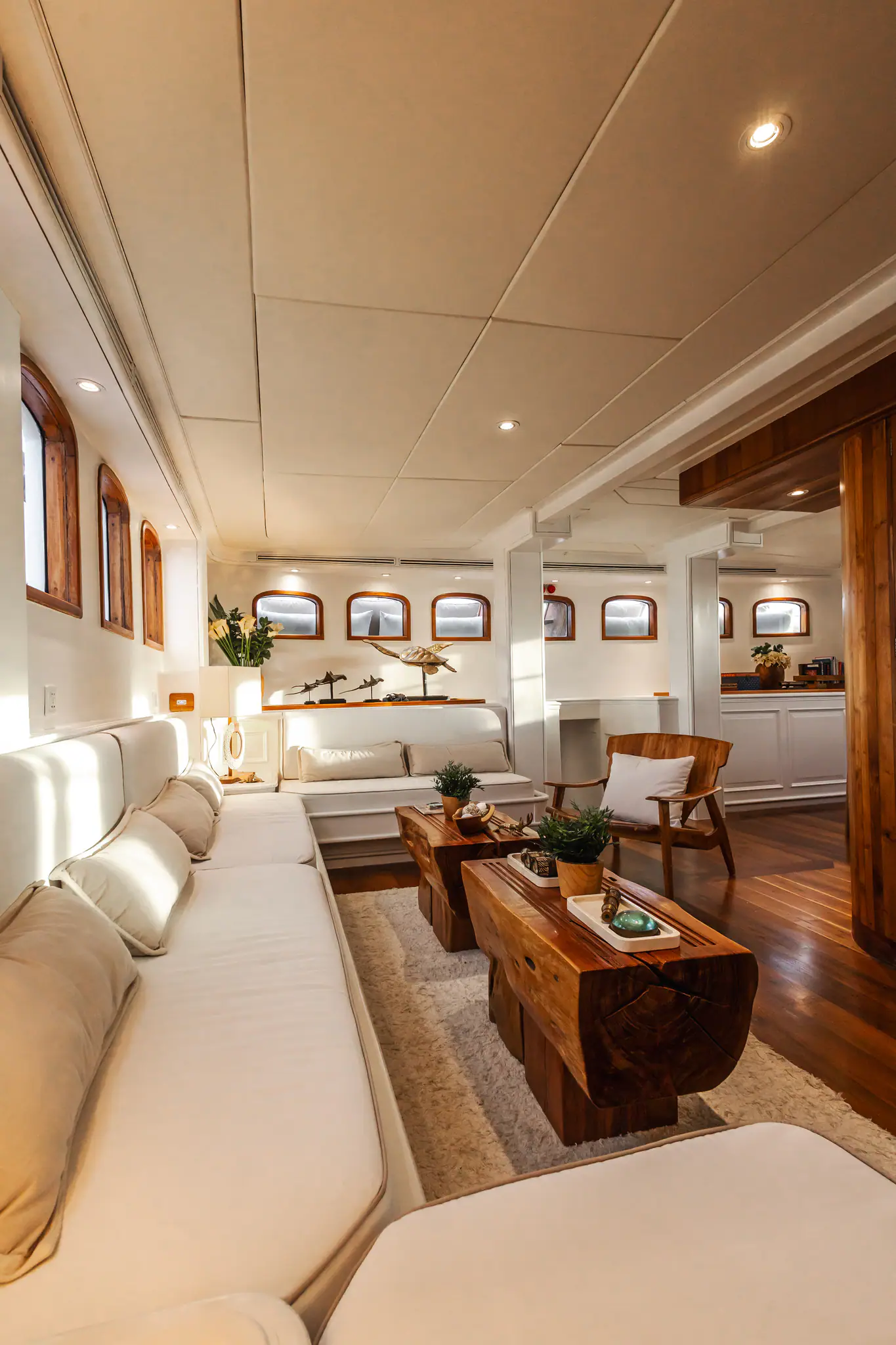 Mutiara Laut Luxury Yacht | Refined indoor salon aboard Mutiara Laut