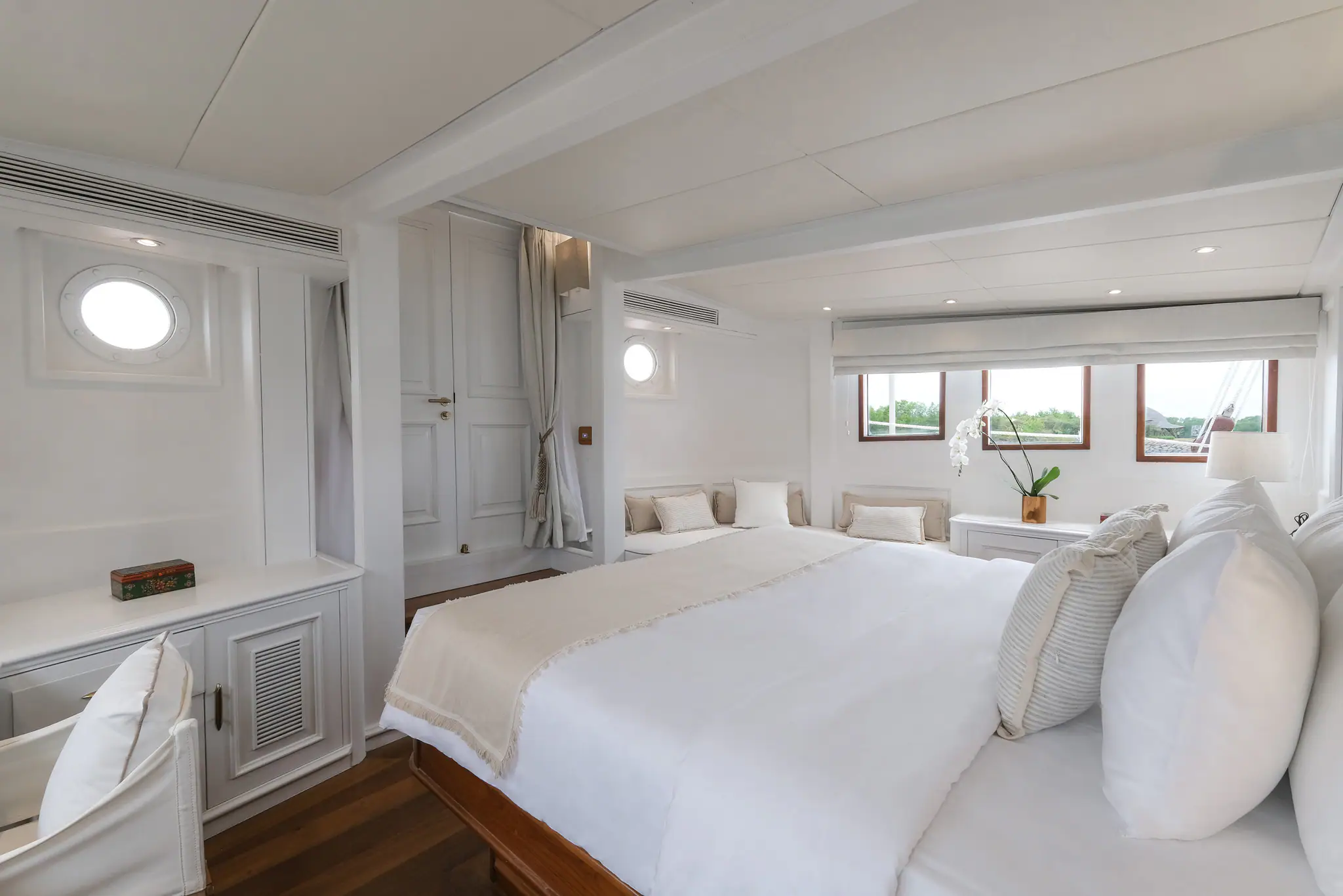 Mutiara Laut Yacht Master Cabin | The Yacht Club Indonesia