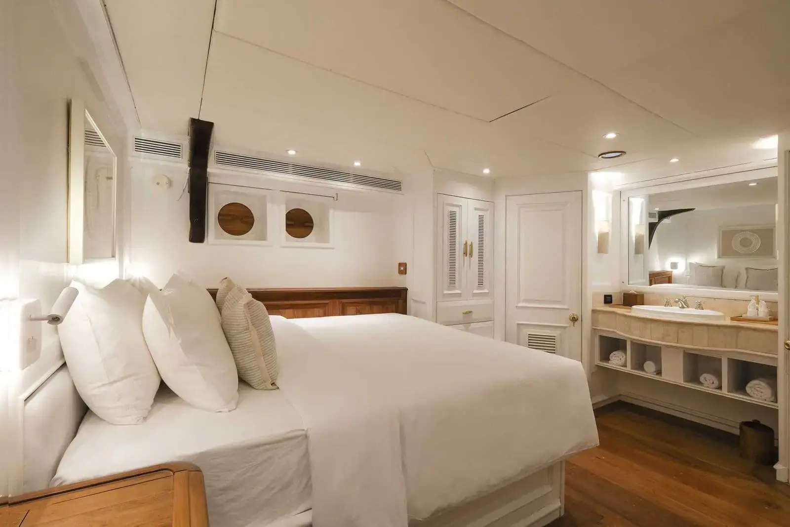 Mutiara Laut Yacht | Double Cabin