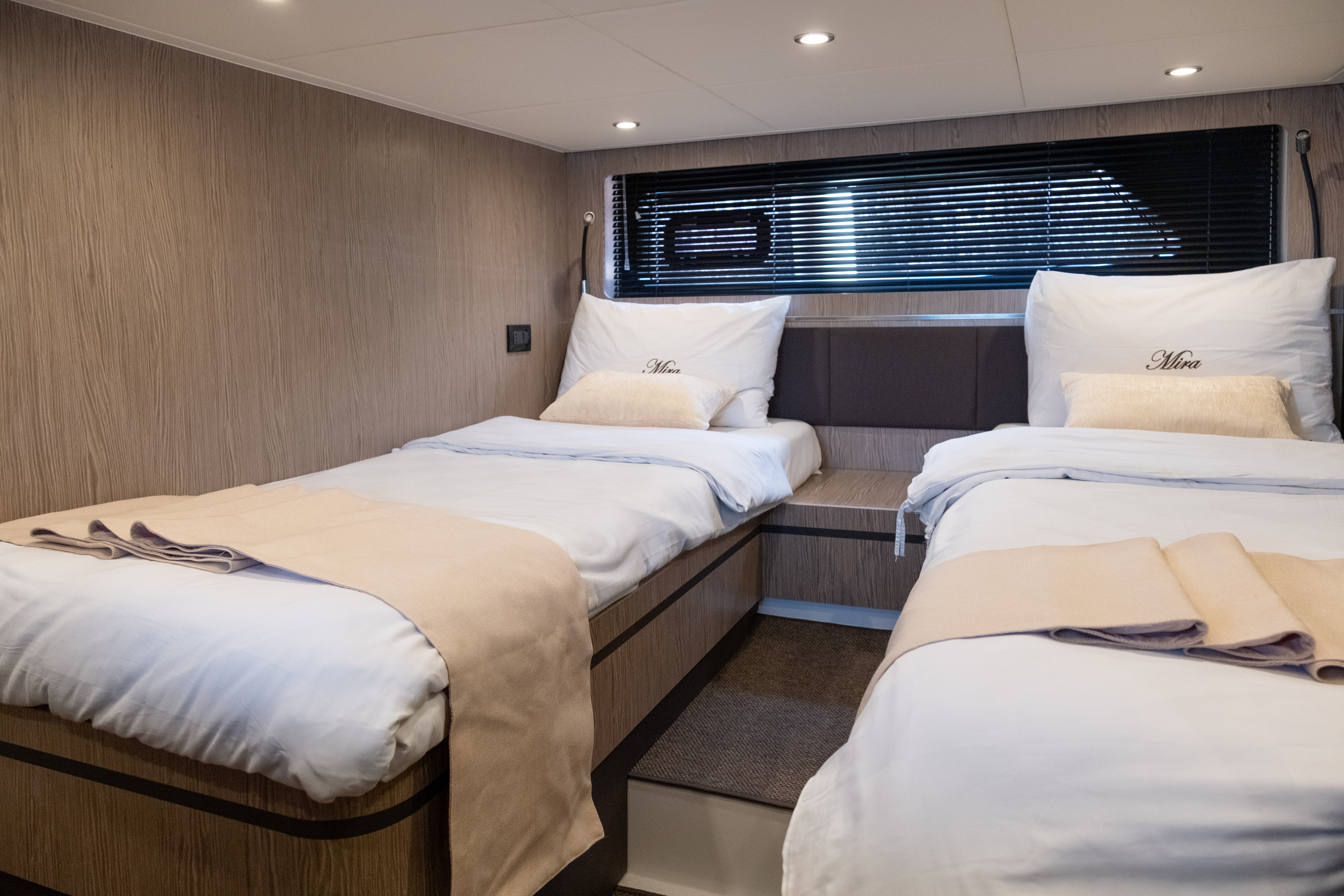 My-Mira-Speedboat-Stateroom-04