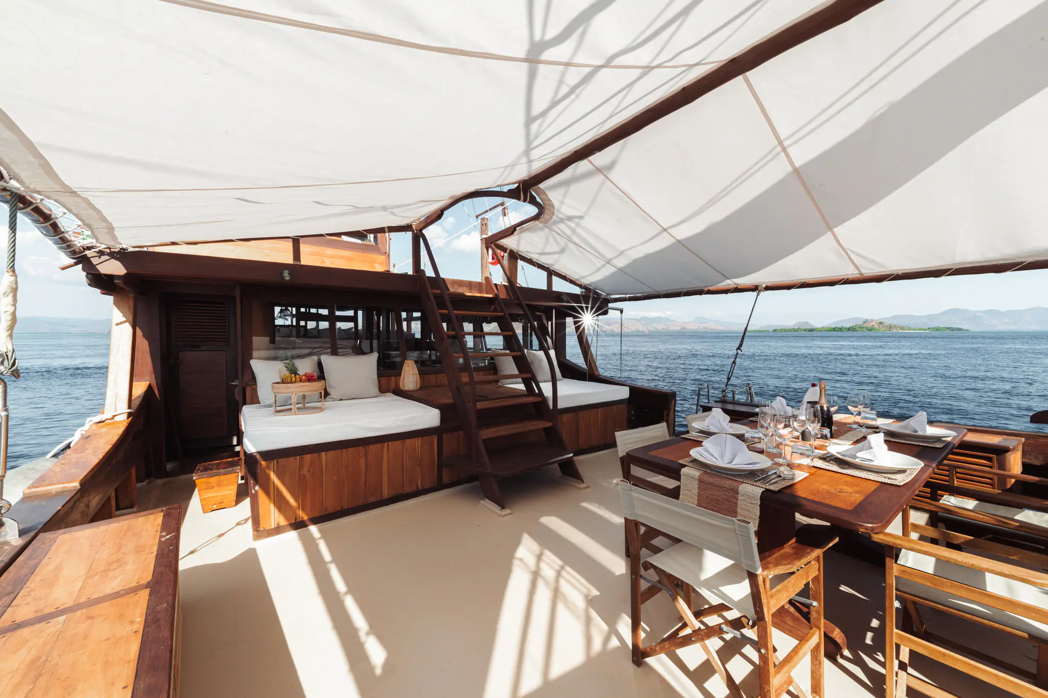 Nataraja Classic Sailing Yacht | Outdoor Dining and Lounge Area