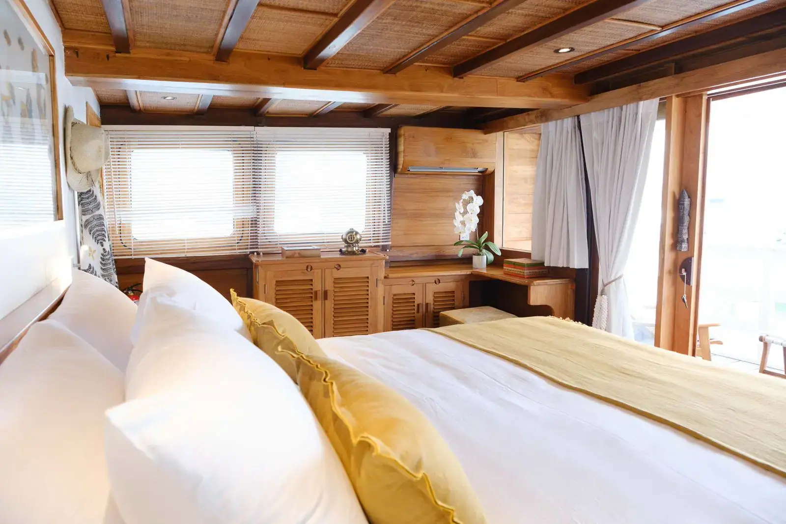 ockei-4-min-1920-x-1280