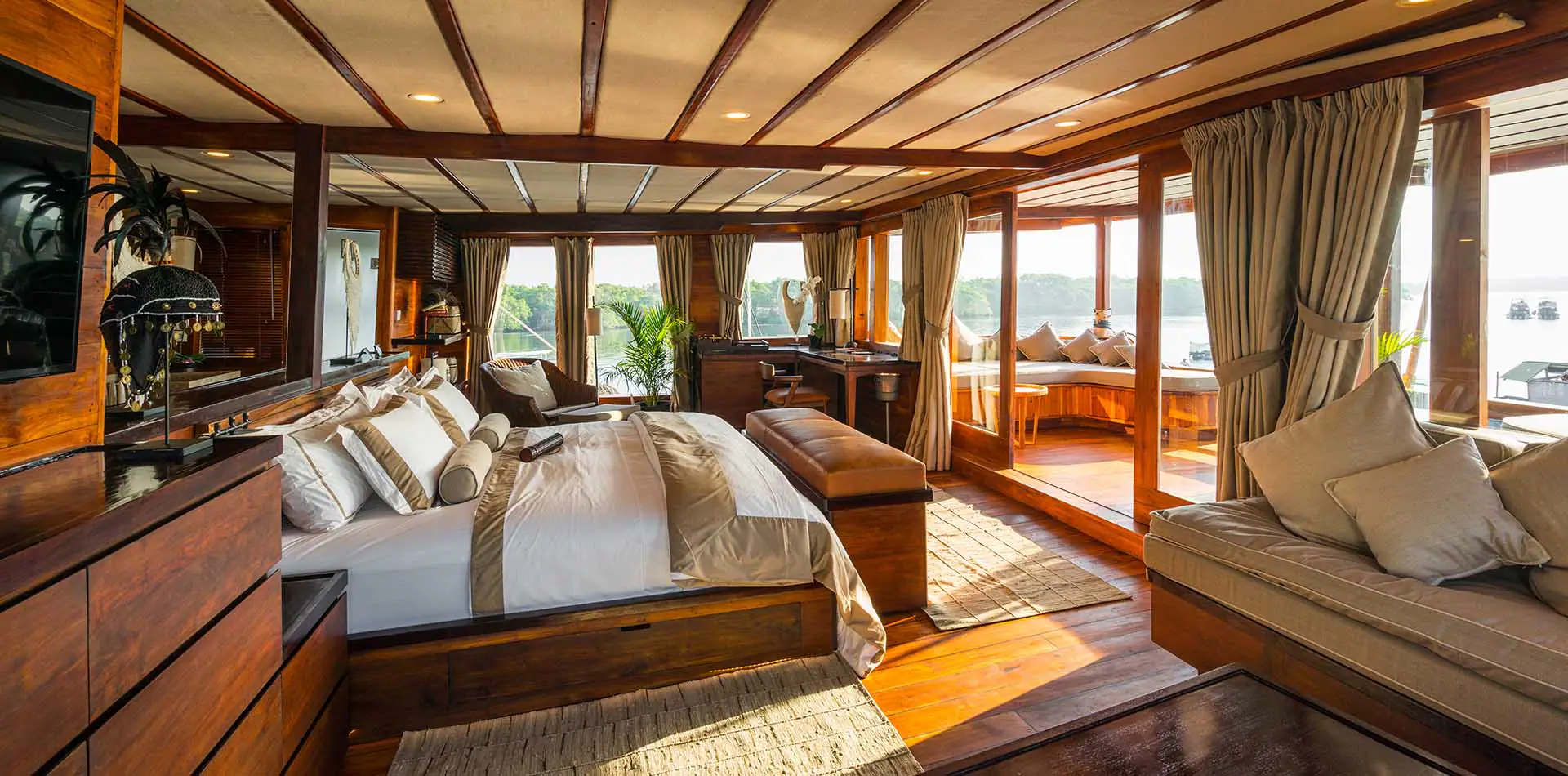 Prana Luxury Sailing Yacht | Refined Master Bedroom 