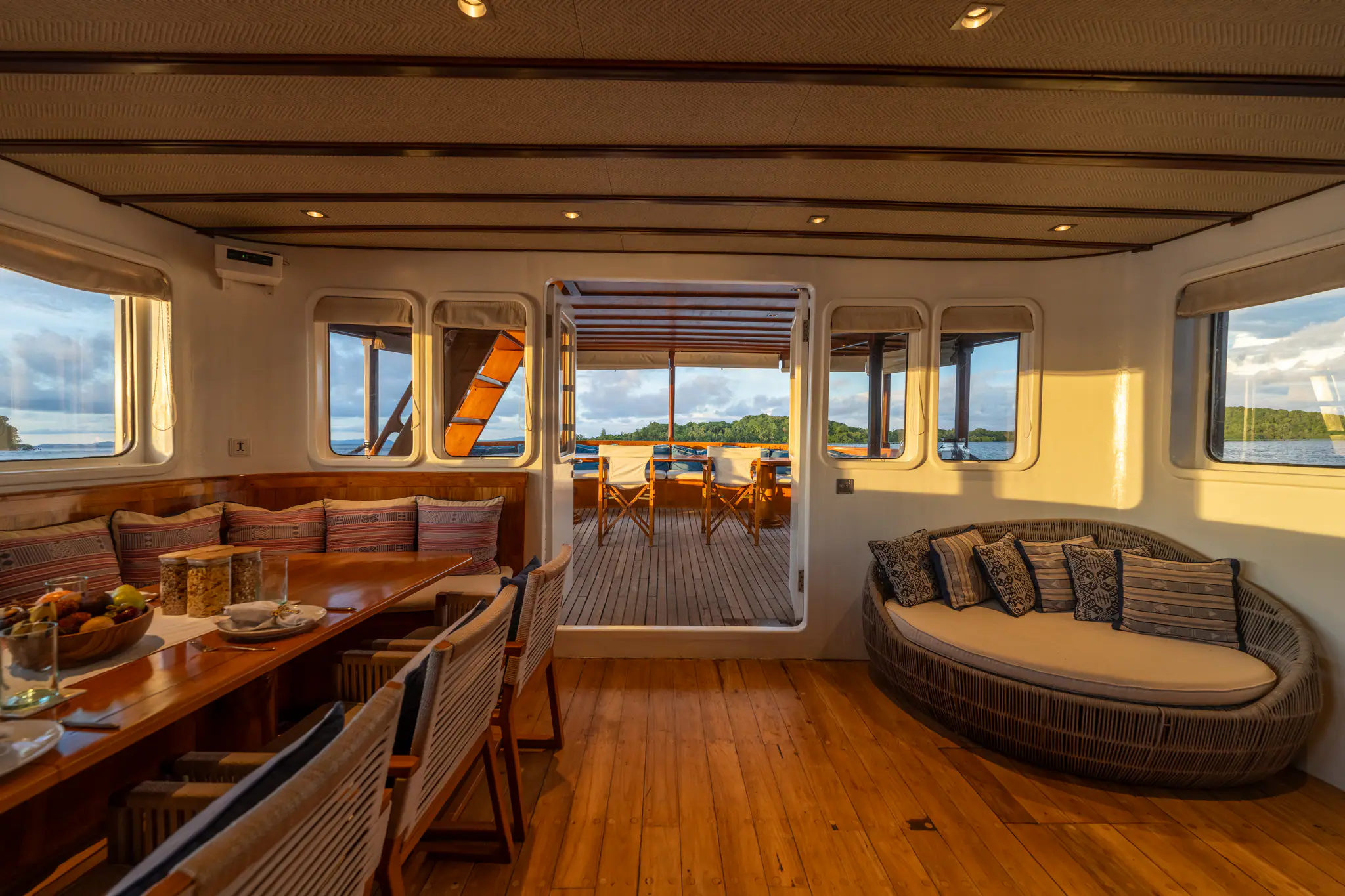 Rascal Adventure Yacht | Bright indoor lounge with sea views