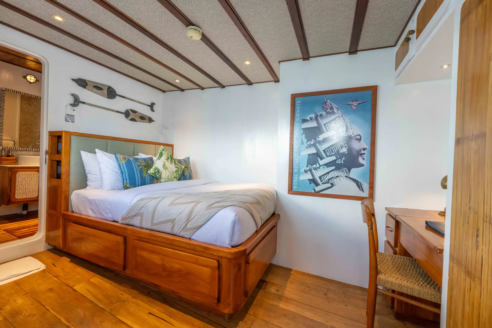 Rascal Adventure Yacht | Cabin 1 with refined interior