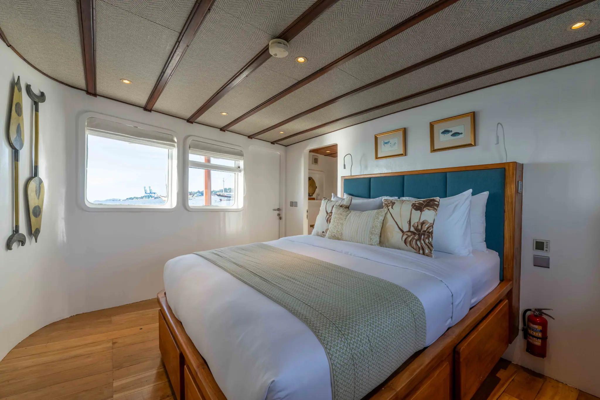 Rascal Adventure Yacht Staterooms | Large Ocean View on Staterooms