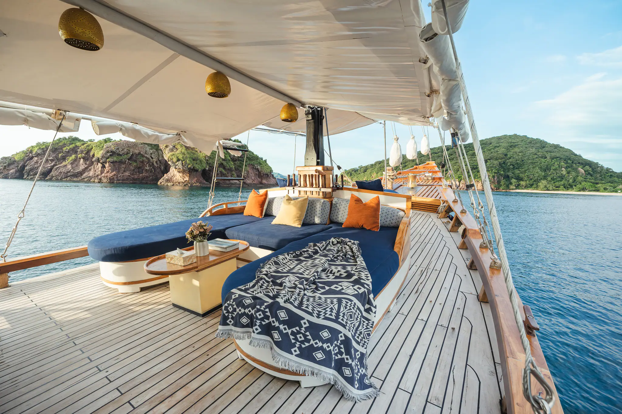 Samara I Liveaboard | Outdoor Lounge Area
