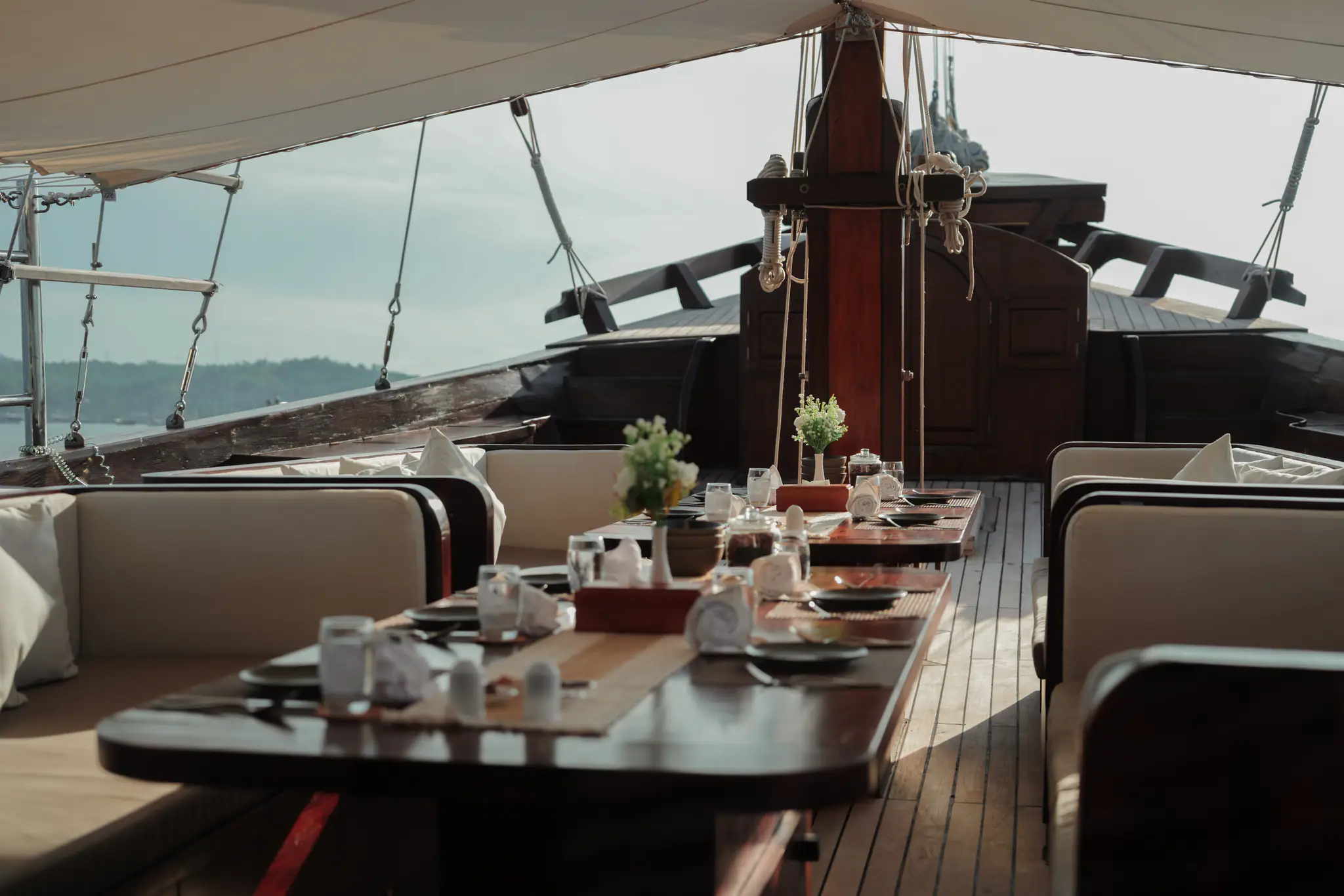 Samsara Samudra Heritage Sailing Yacht | Outdoor Dining on Deck
