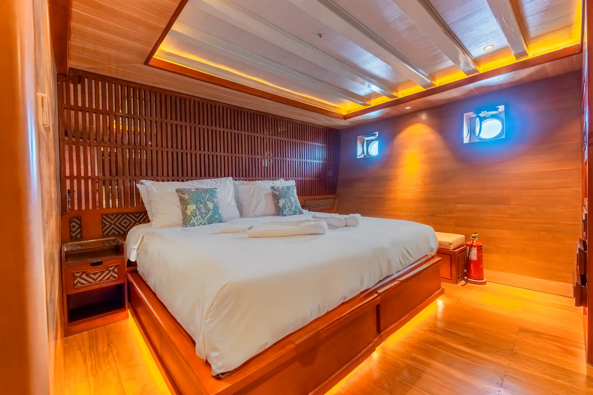 Sanctuary Grand Phinisi Yacht | Stateroom 1