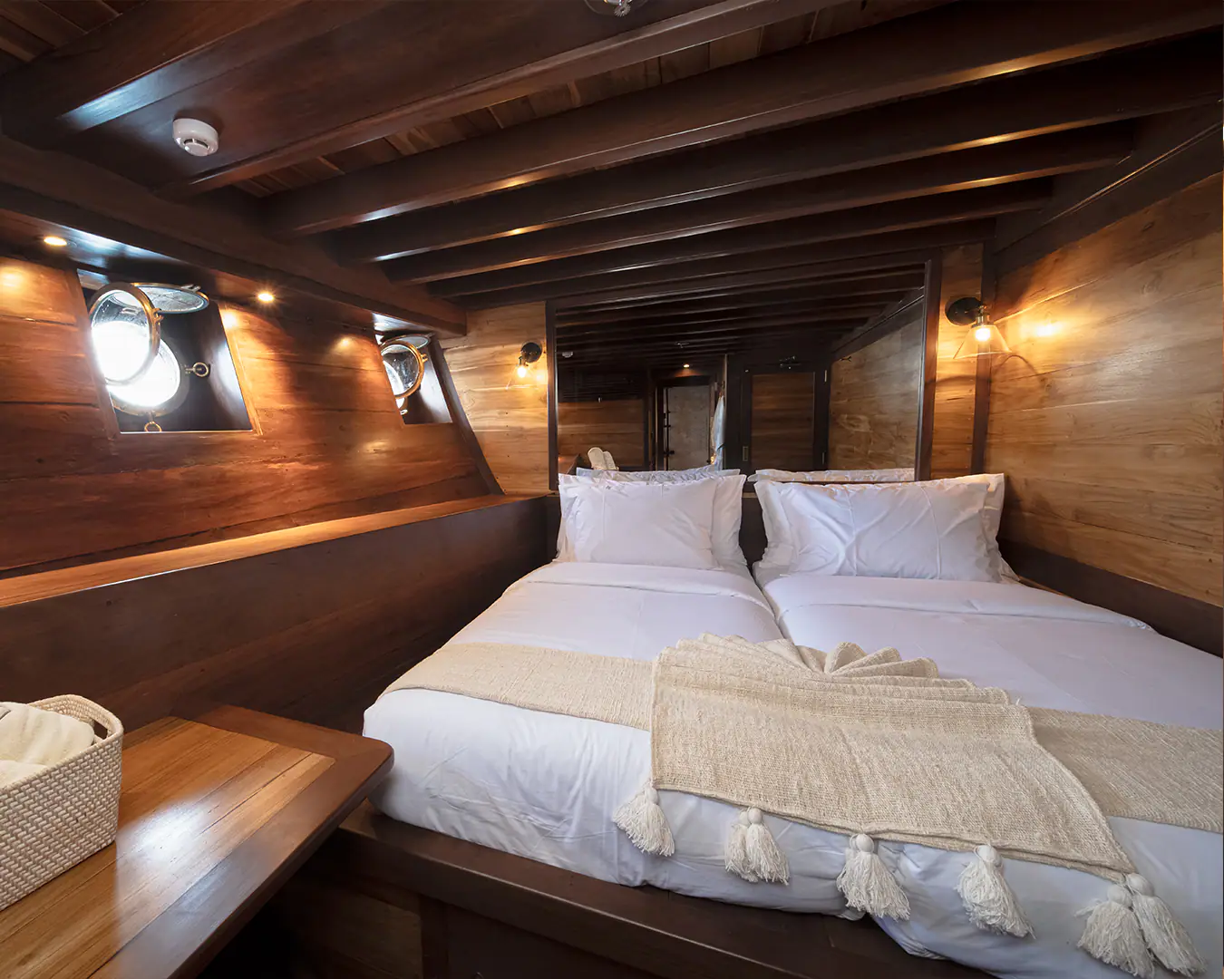 Sanya Sailing Yacht | Guest 1
