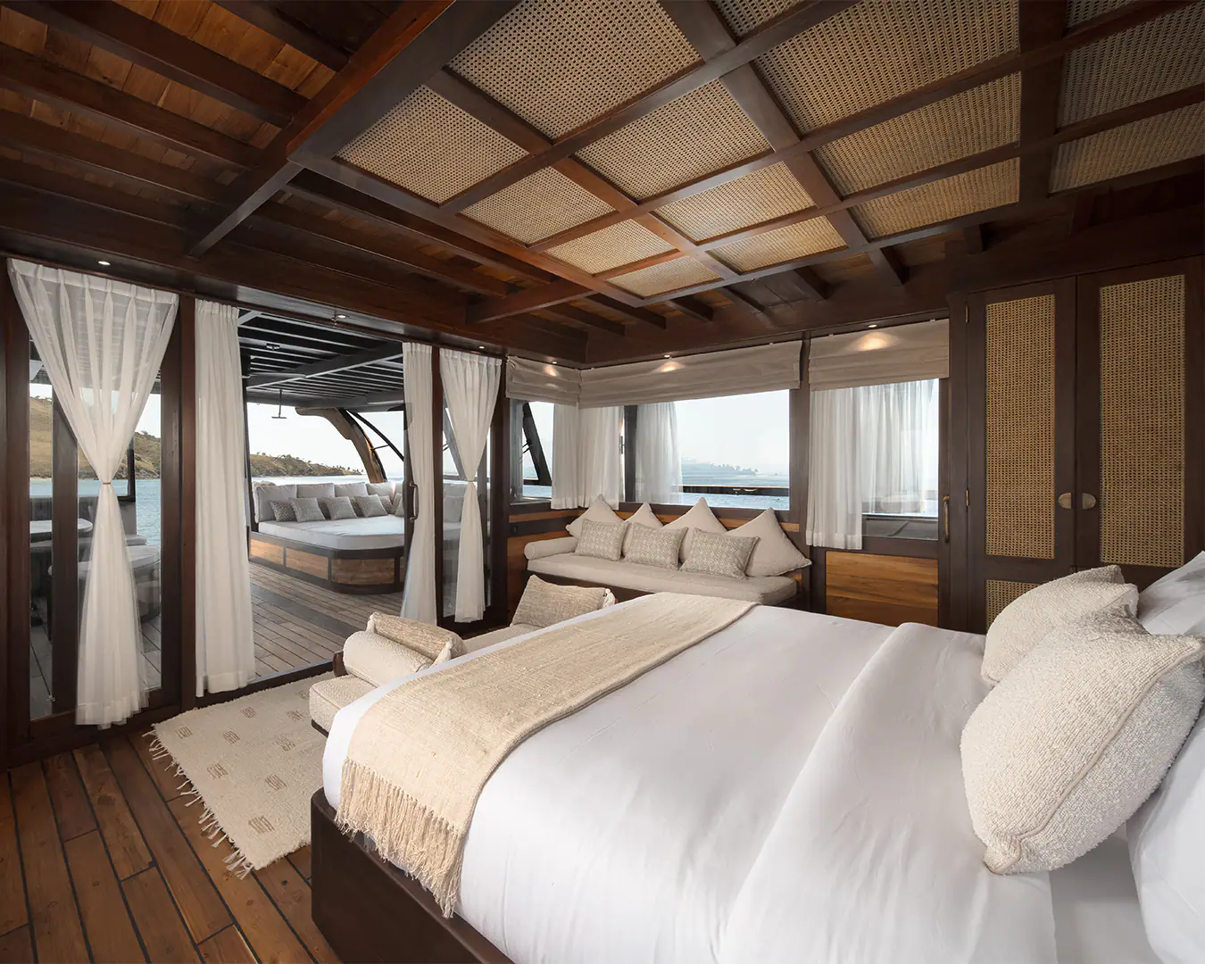 Sanya Sailing Yacht | Master 2