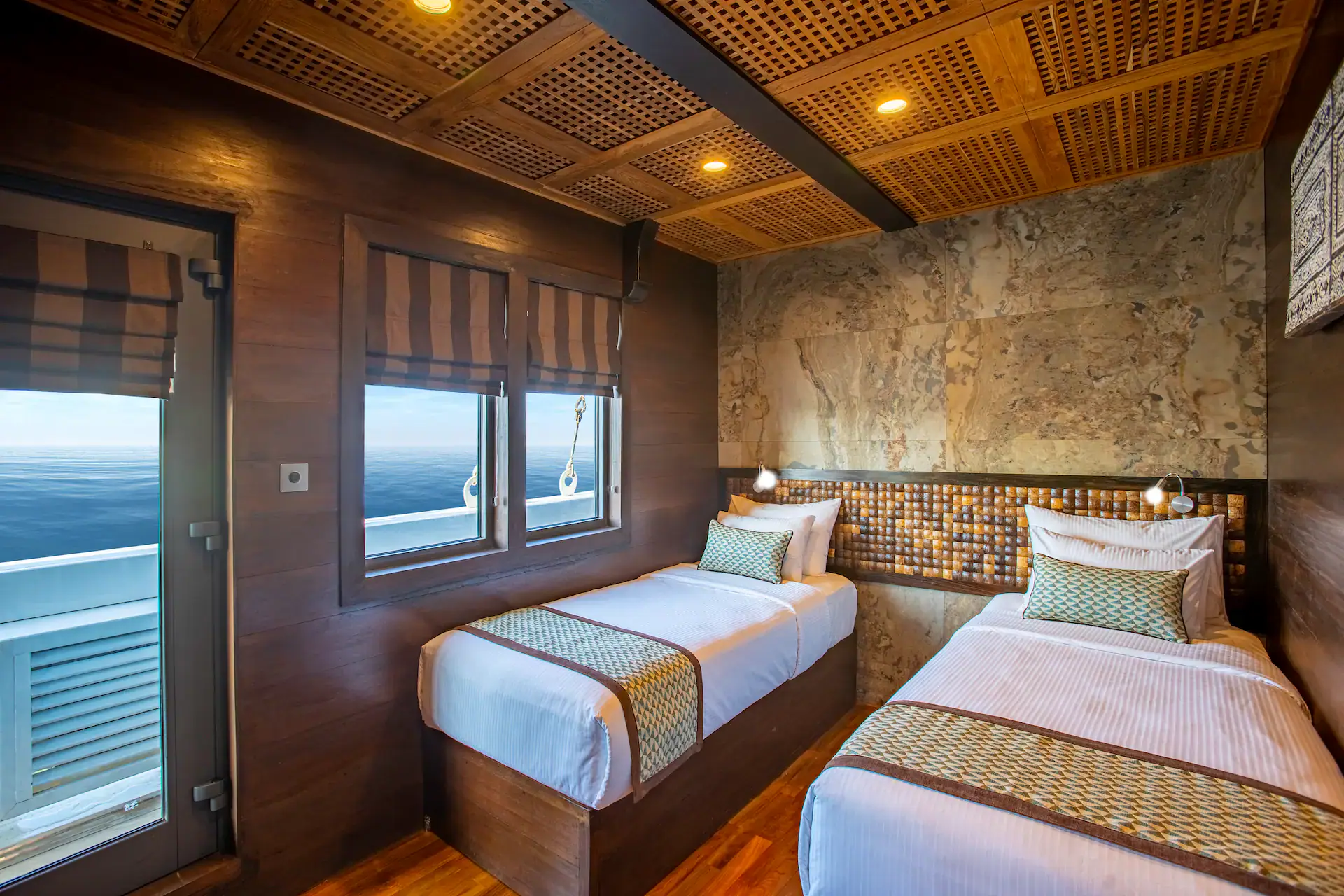 scubaspa-zen-luxury-dive-yacht-staterooms-06