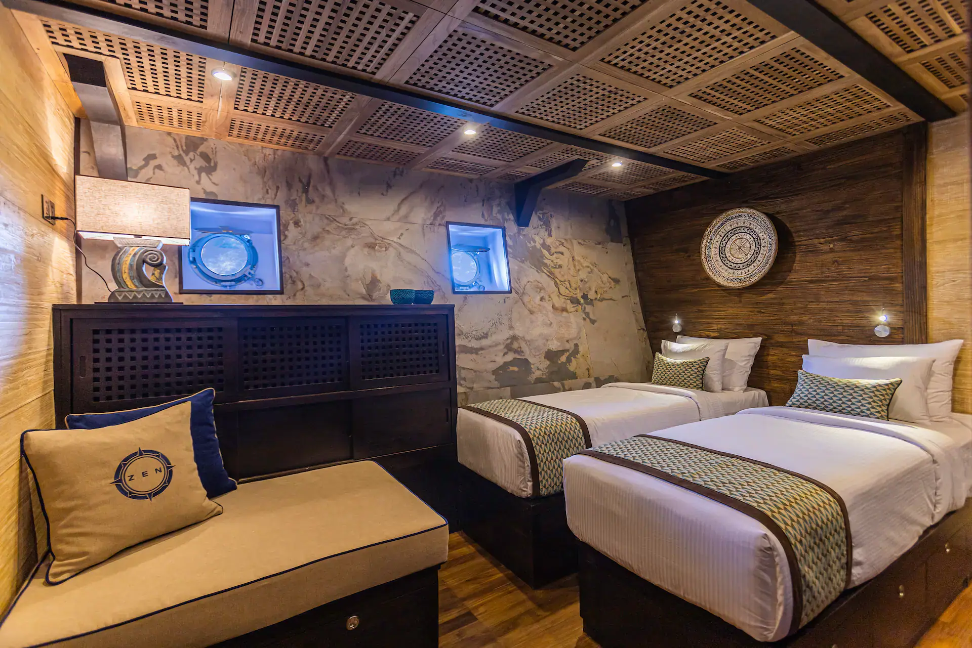 scubaspa-zen-luxury-dive-yacht-staterooms-08
