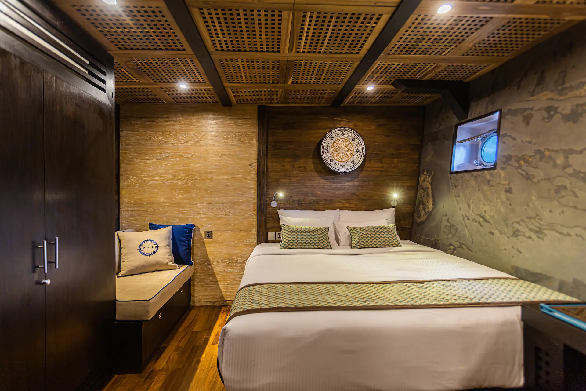 sea-star-cabin-double-bed