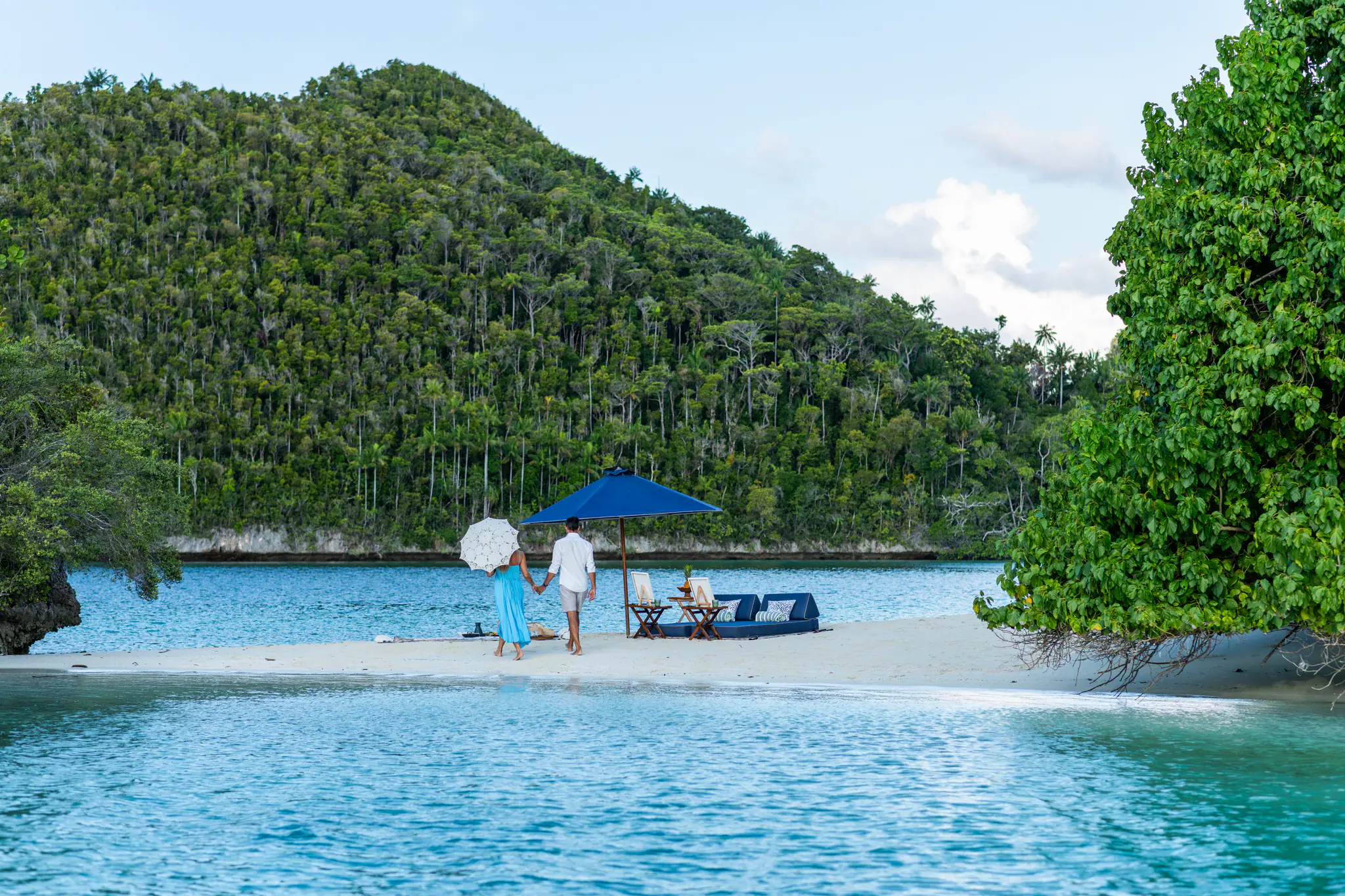 Sequoia Sailing Yacht | Private Sandbank Experience