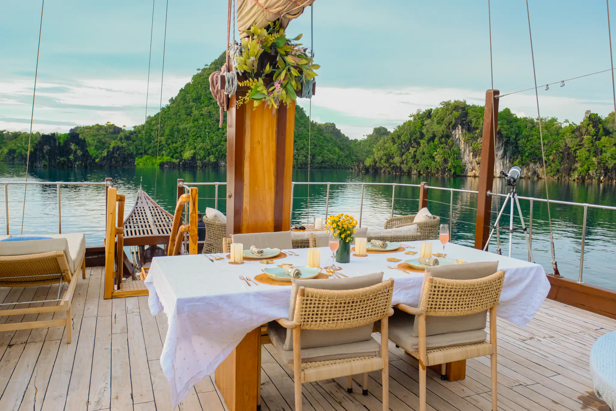 Sequoia Sailing Yacht | Outdoor Dining Deck