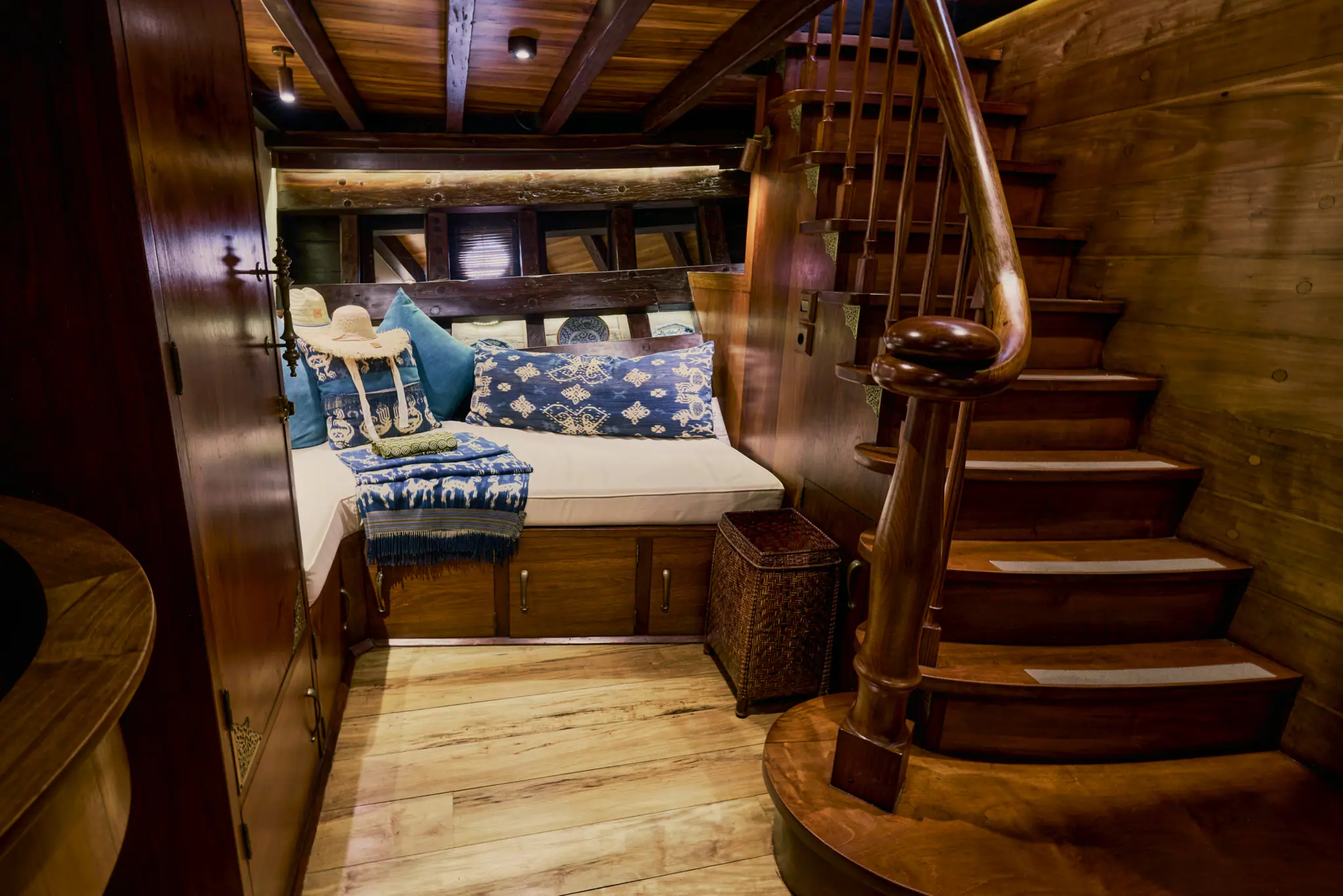 Si Datu Bua Traditional Sailing Yacht Banda Cabin 5
