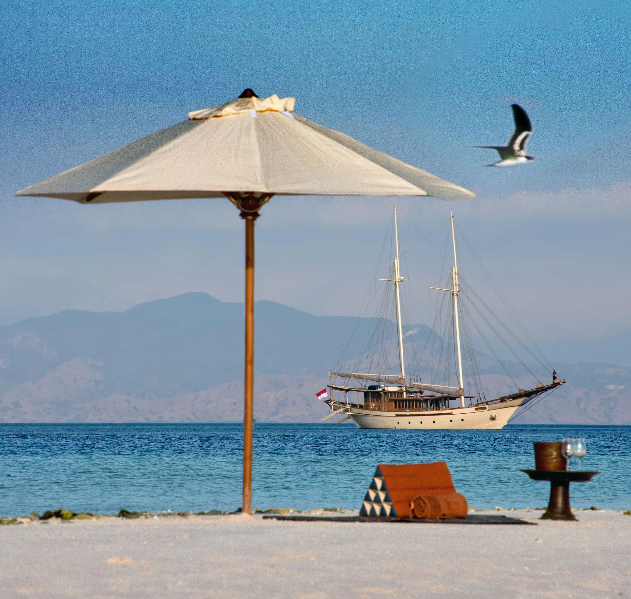 Si Datu Bua Traditional Sailing Yacht | Traditional yacht anchored offshore