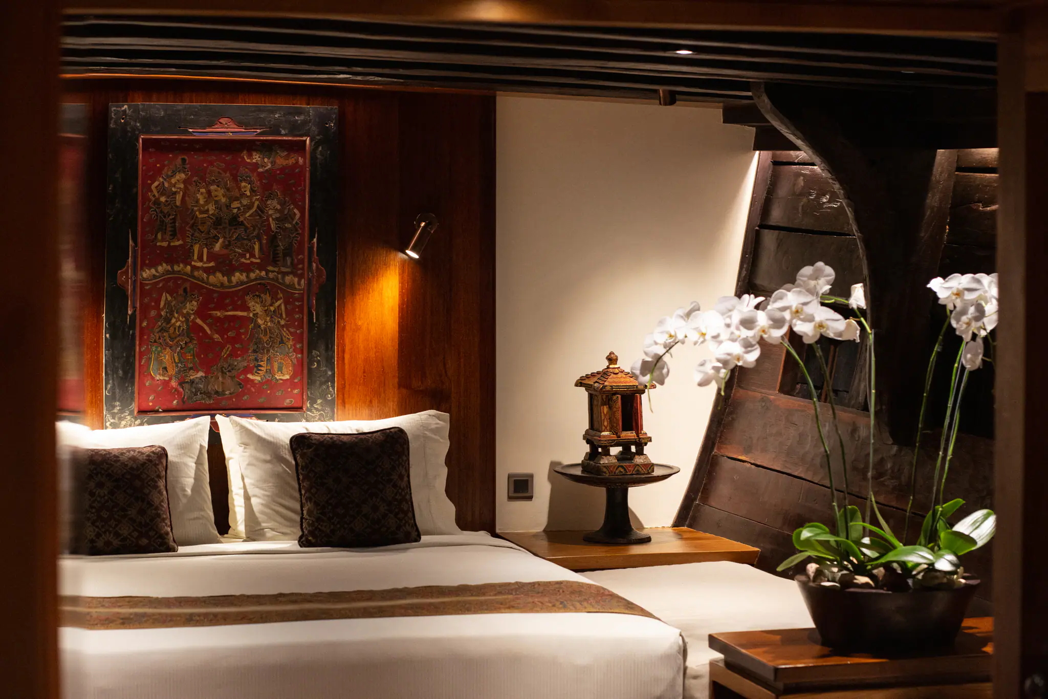 Silolona Heritage Sailing Yacht | Cultural inspired cabin interior